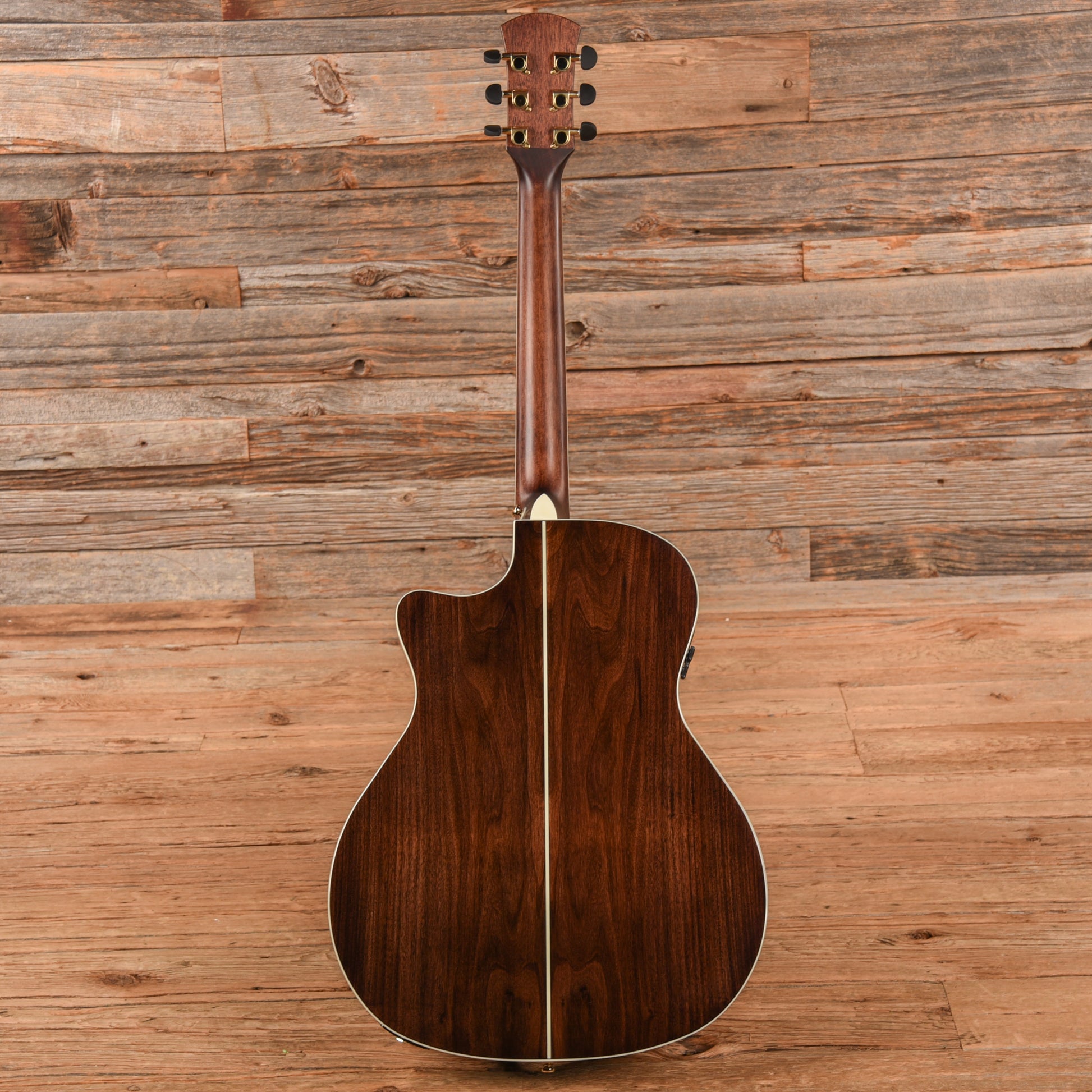 Orangewood Mason Live Natural Acoustic Guitars / OM and Auditorium
