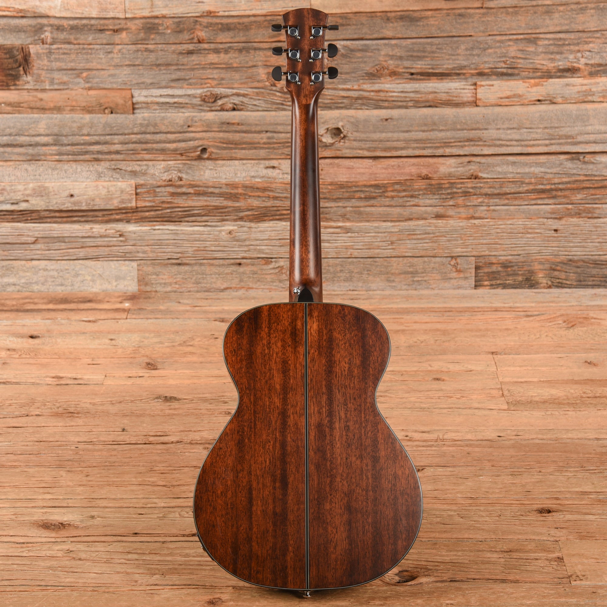 Orangewood Oliver Jr Live Natural Acoustic Guitars / OM and Auditorium