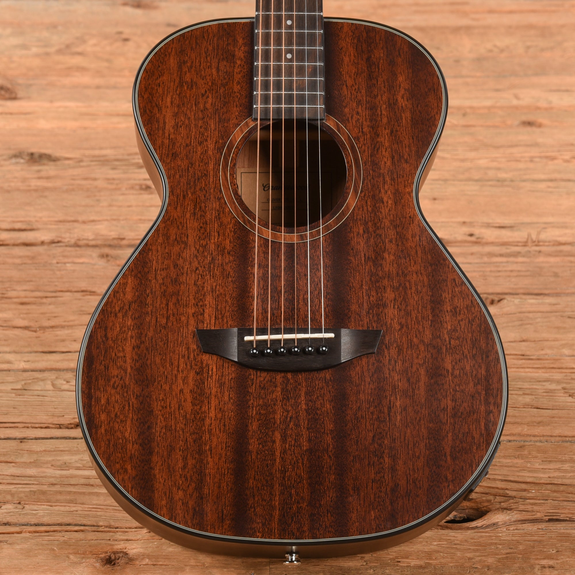 Orangewood Oliver Jr Live Natural Acoustic Guitars / OM and Auditorium
