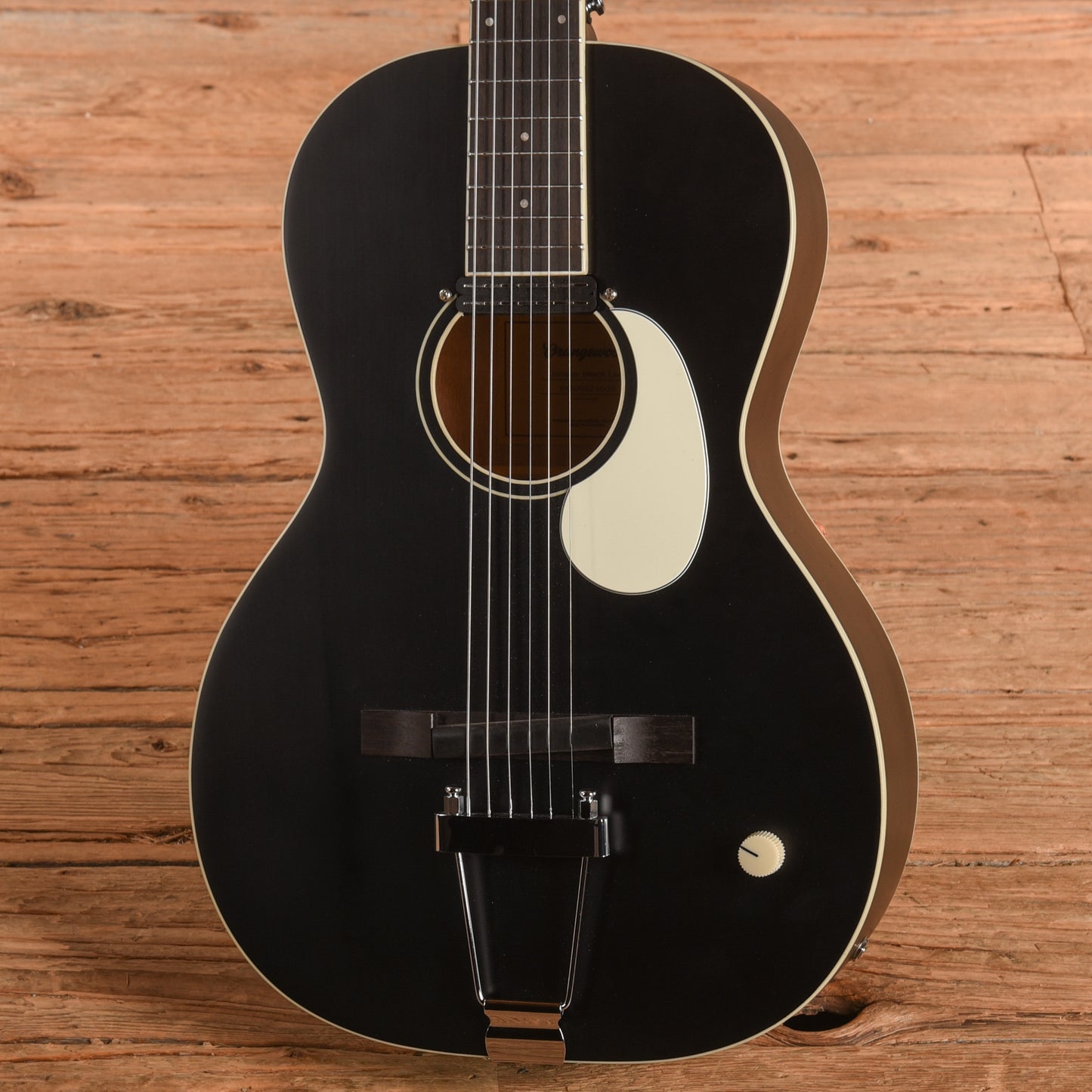 Orangewood Juniper Live Black Acoustic Guitars