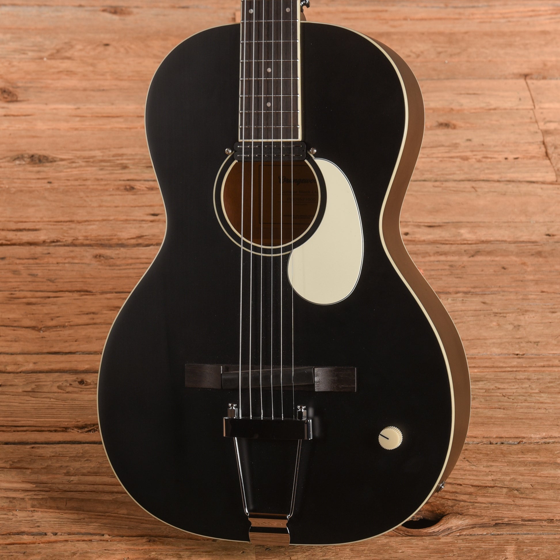 Orangewood Juniper Live Black Acoustic Guitars