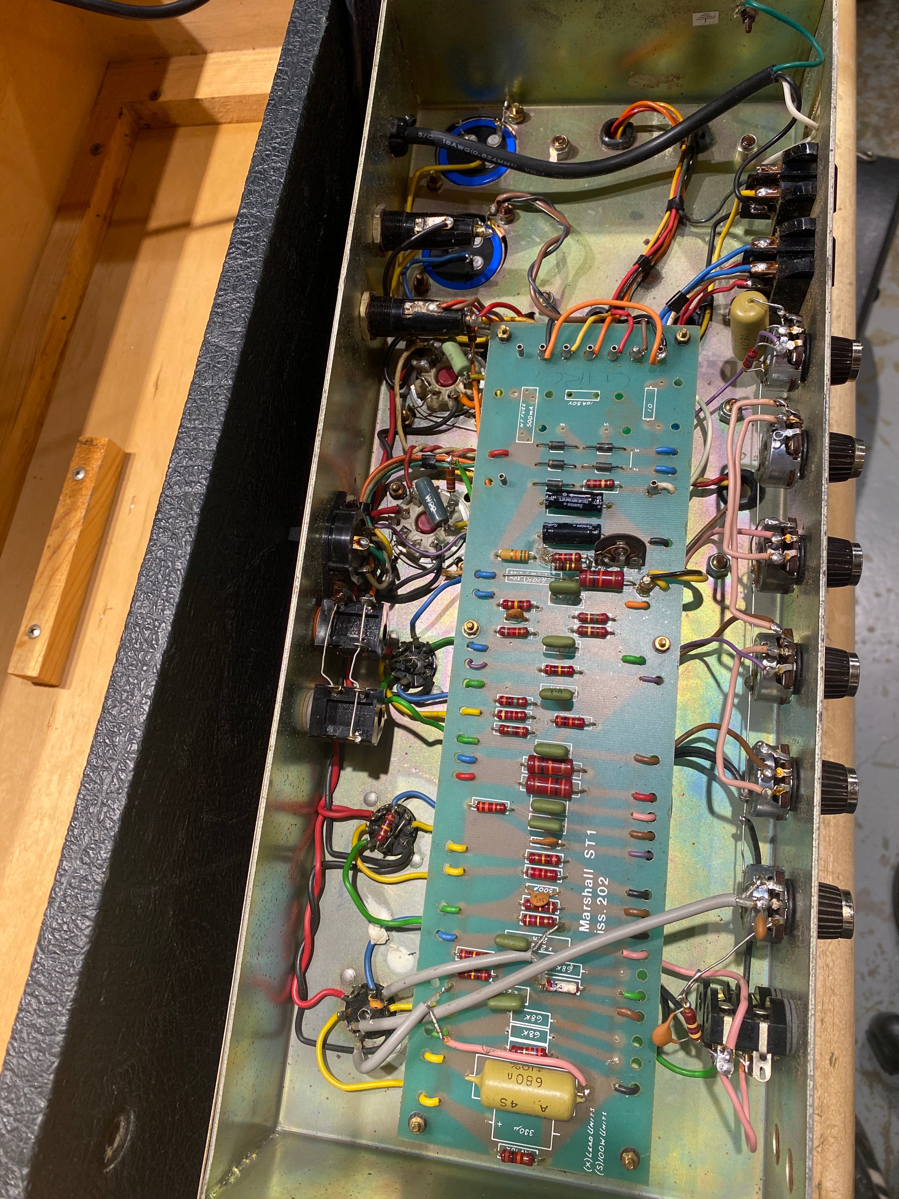 Marshall MP 2204 Master Model Mk2 Lead 50-Watt Guitar Amp Head  1977