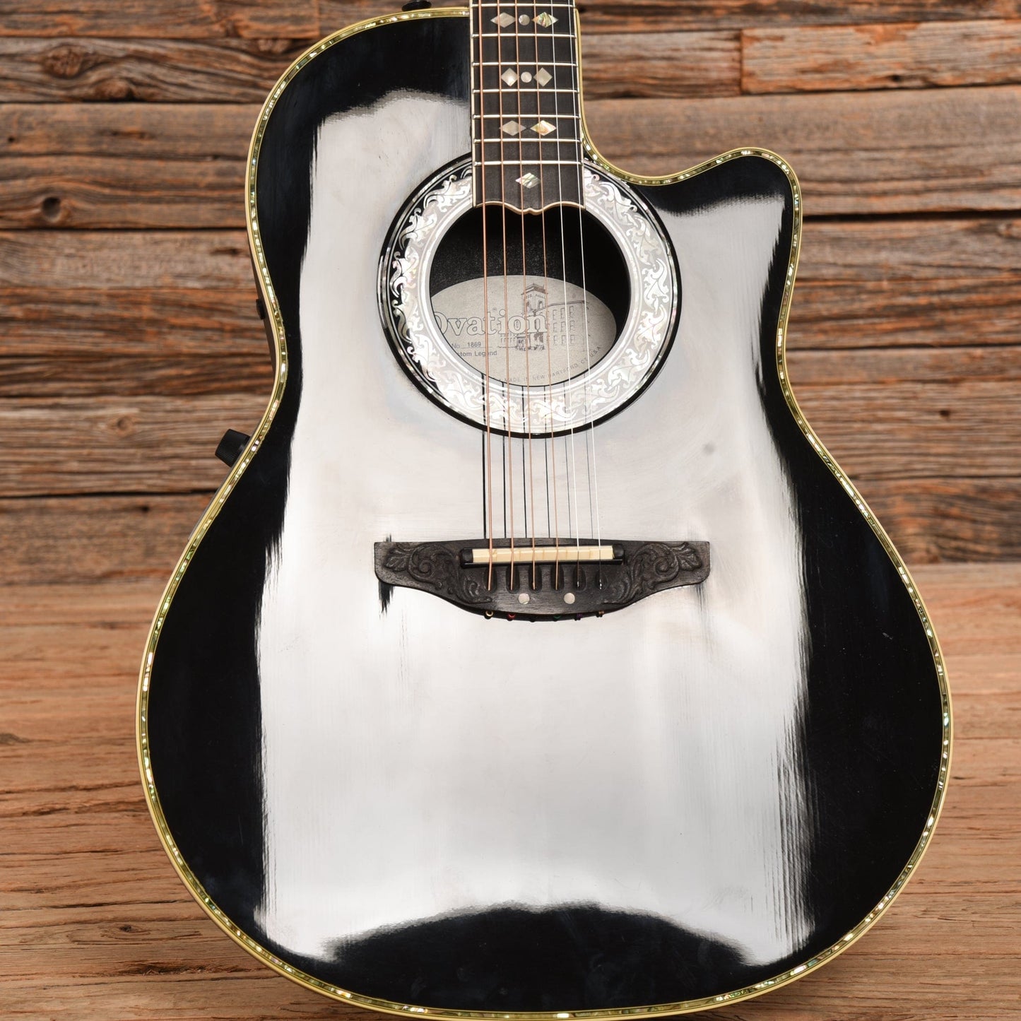 Ovation 1869 Custom Legend Black 1900 Acoustic Guitars / Built-in Electronics