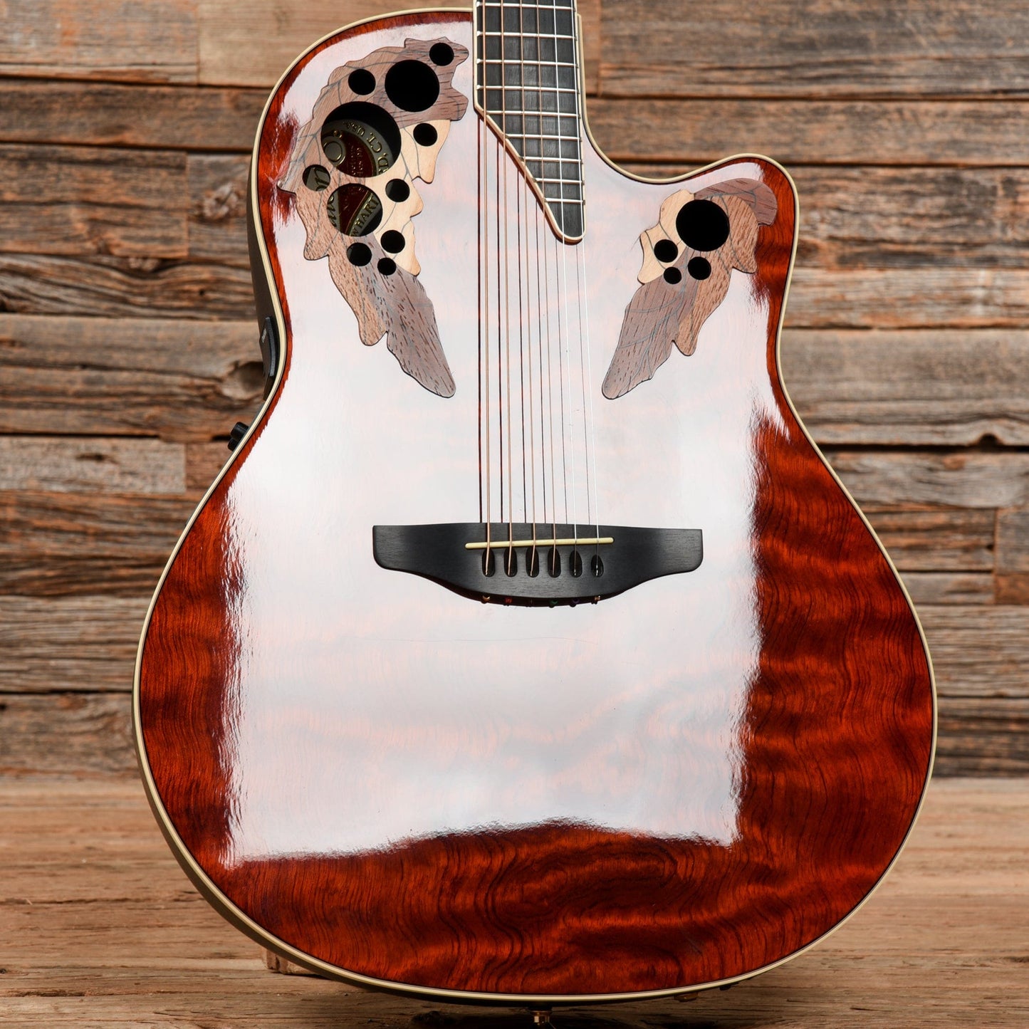 Ovation Collector's Series Waterfall Bubinga 1999 Acoustic Guitars / Built-in Electronics