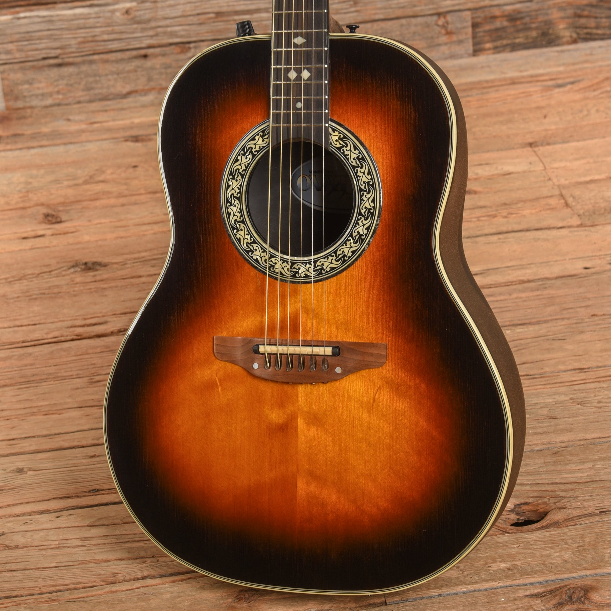 Ovation 1612 Custom Balladeer Sunburst Acoustic Guitars / Classical