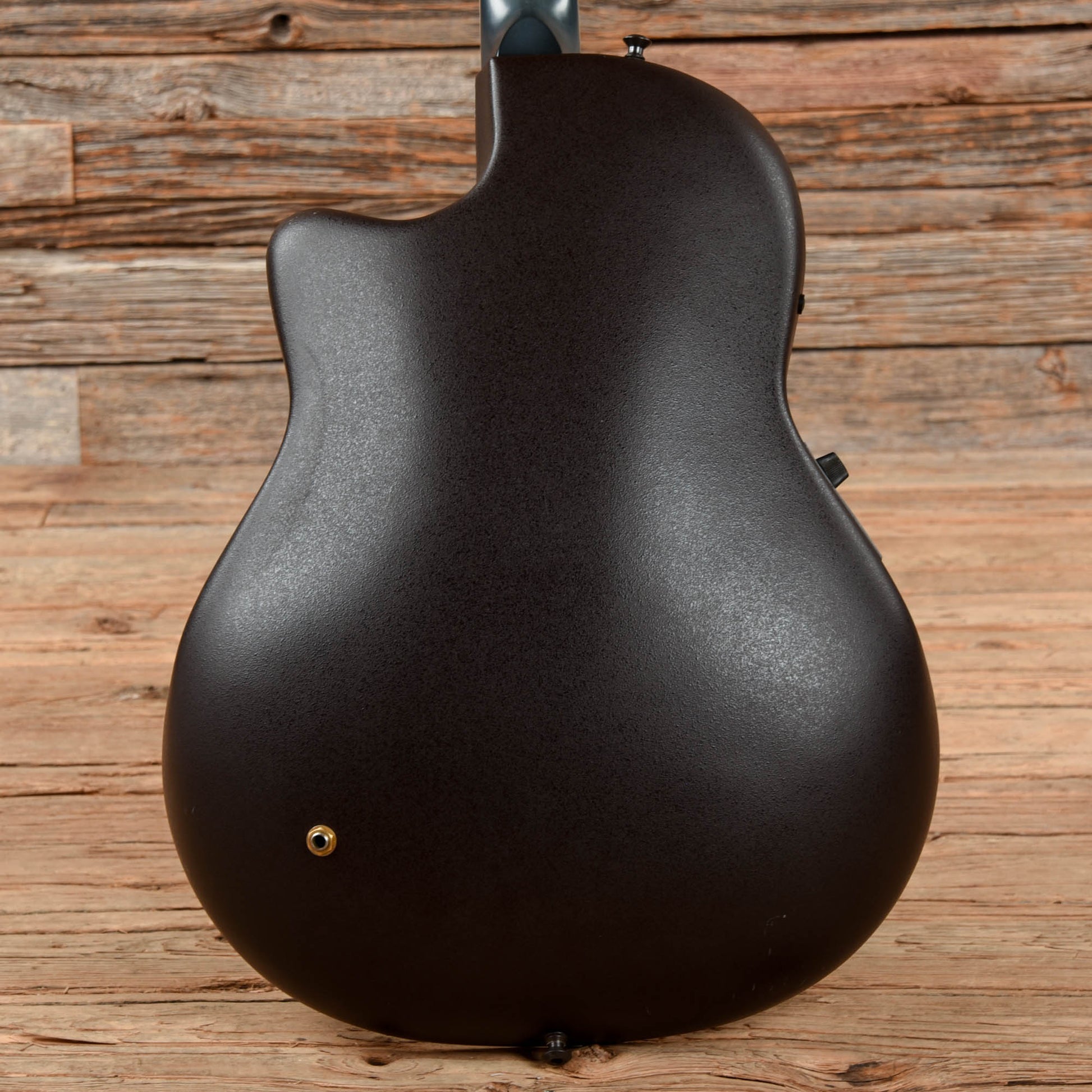 Ovation Model 1867 Acoustic Guitars / Concert