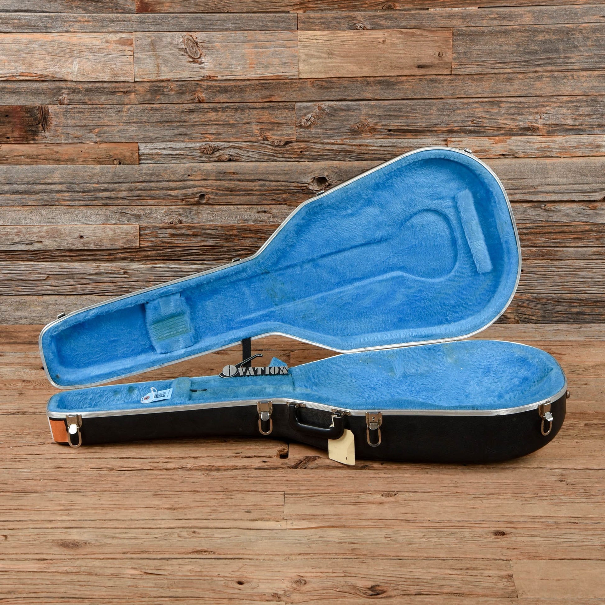 Ovation Model 1867 Acoustic Guitars / Concert