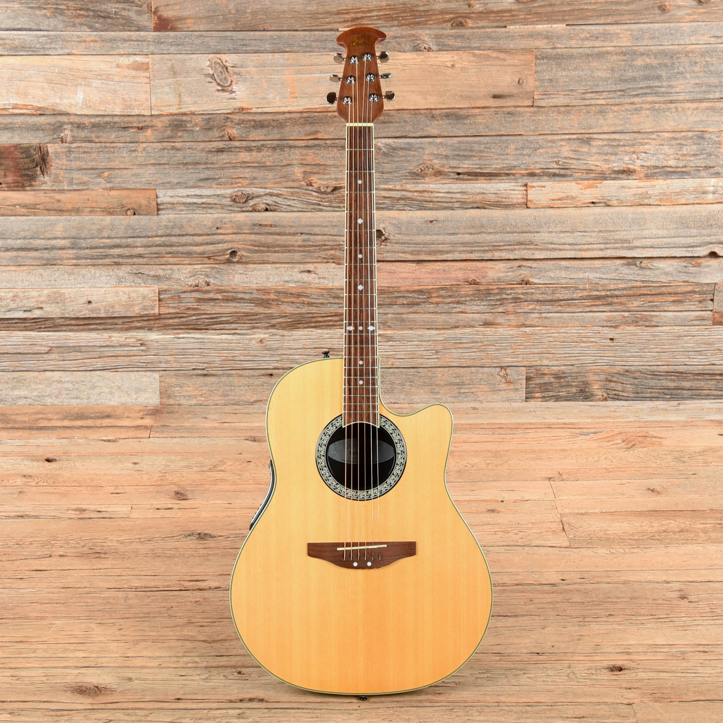 Ovation Celebrity CC057 Natural – Chicago Music Exchange
