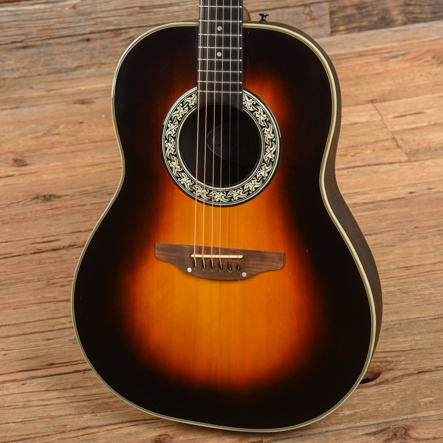 Ovation 1111 Baladeer Sunburst 1970s Acoustic Guitars / OM and Auditorium