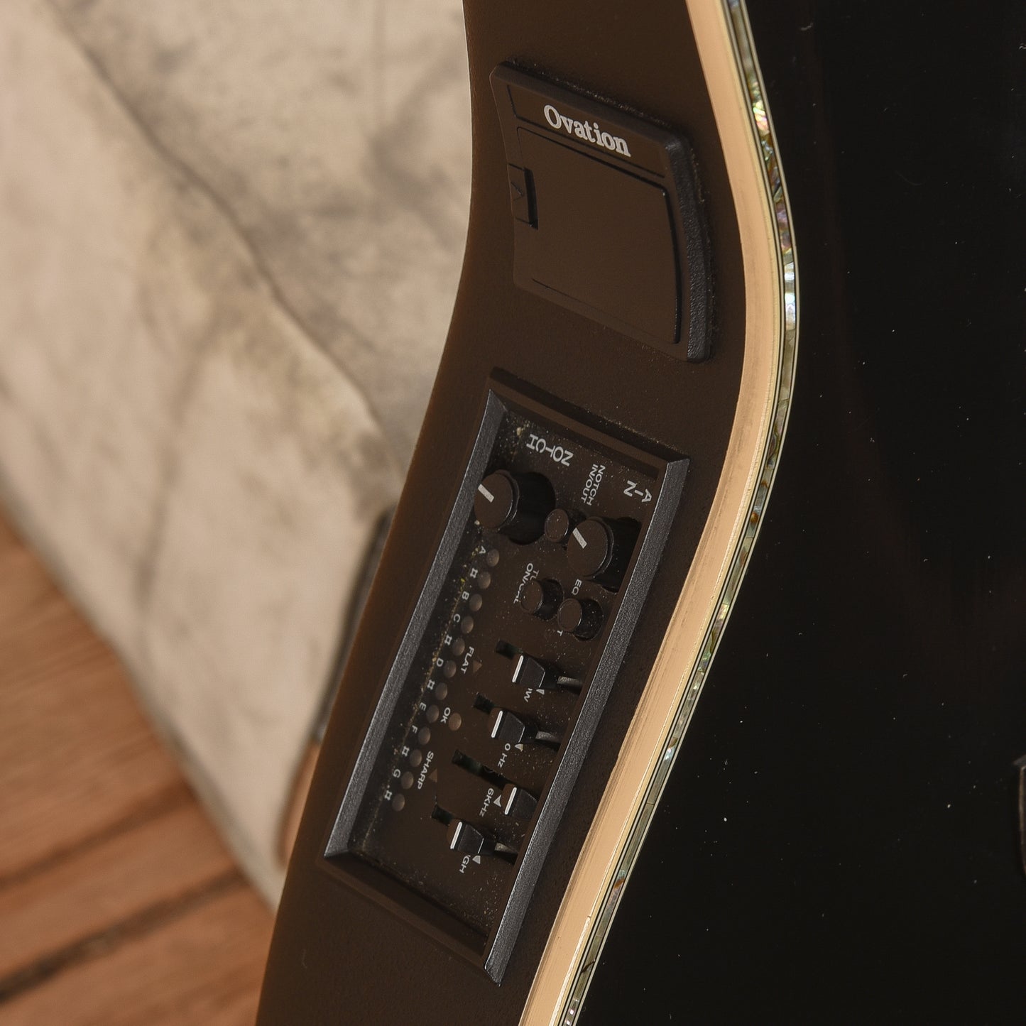 Ovation 1869 Custom Legend Black Acoustic Guitars / OM and Auditorium