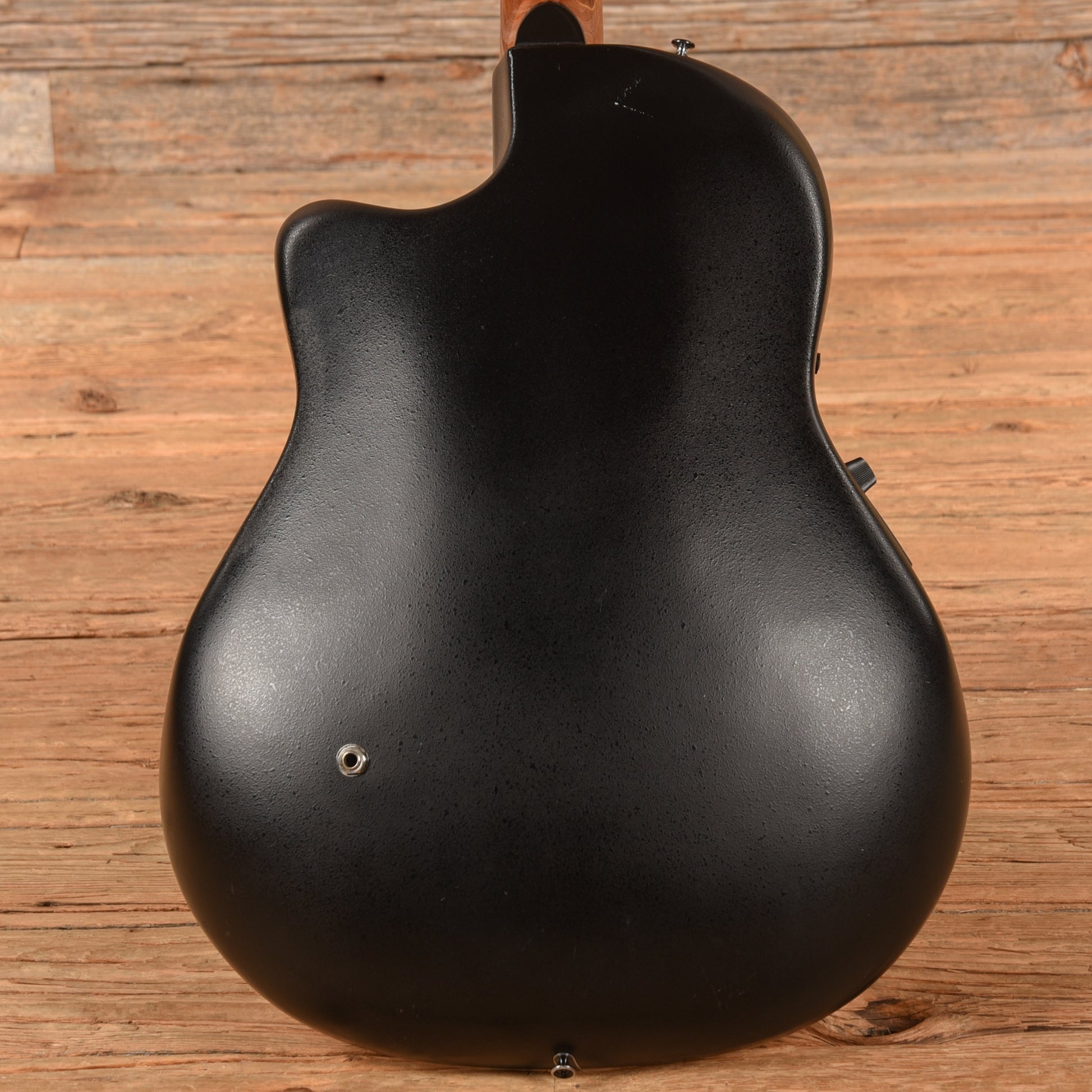 Ovation 3862 White Acoustic Guitars / OM and Auditorium