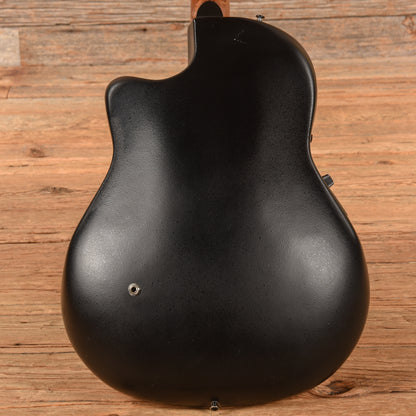 Ovation 3862 White Acoustic Guitars / OM and Auditorium