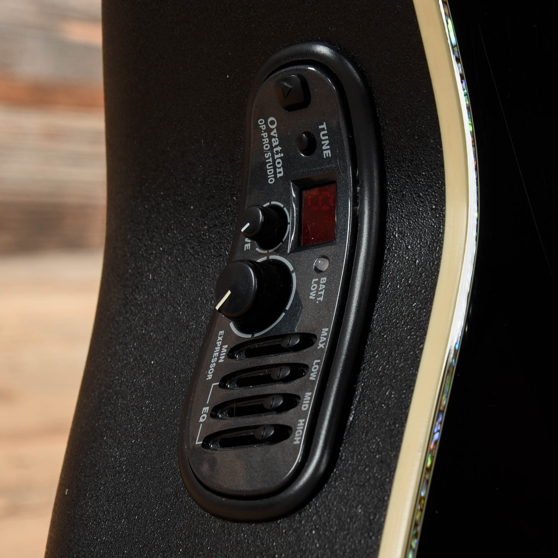 Ovation Custom Legend C2079AX Black Acoustic Guitars / OM and Auditorium