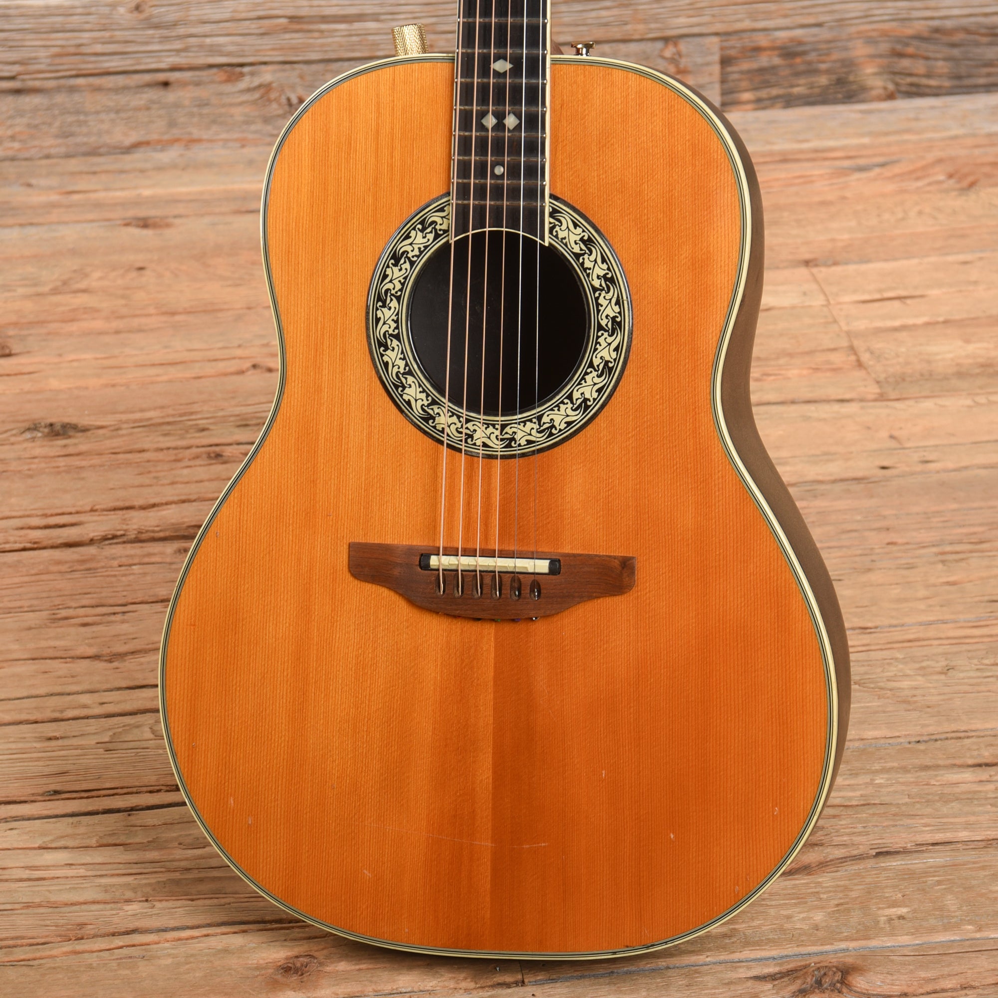 Ovation Legend Natural 1970s Acoustic Guitars / OM and Auditorium