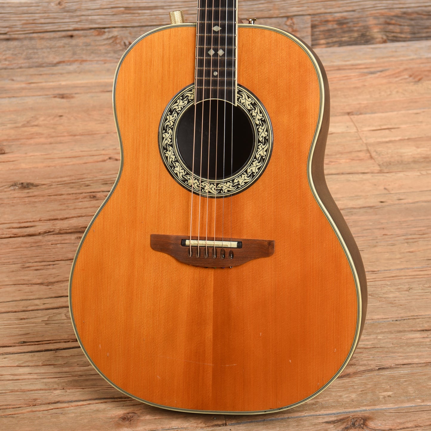 Ovation Legend Natural 1970s Acoustic Guitars / OM and Auditorium
