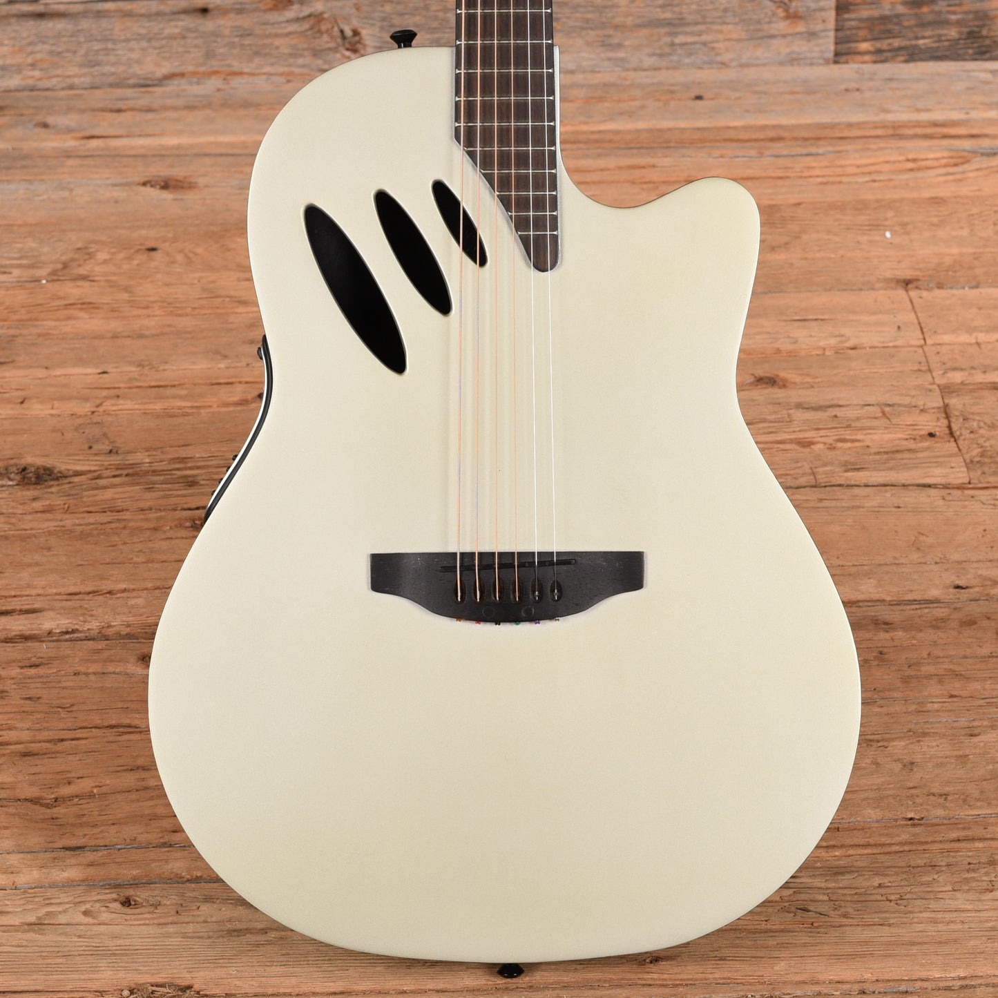 Ovation CC54i Silver Acoustic Guitars