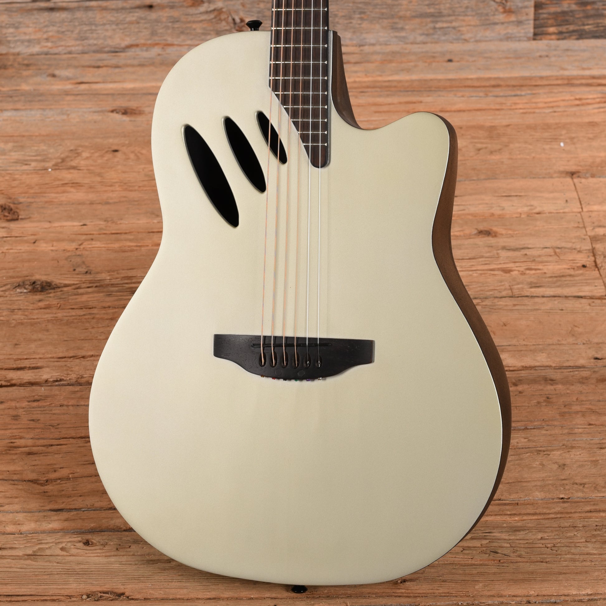 Ovation CC54i Silver Acoustic Guitars