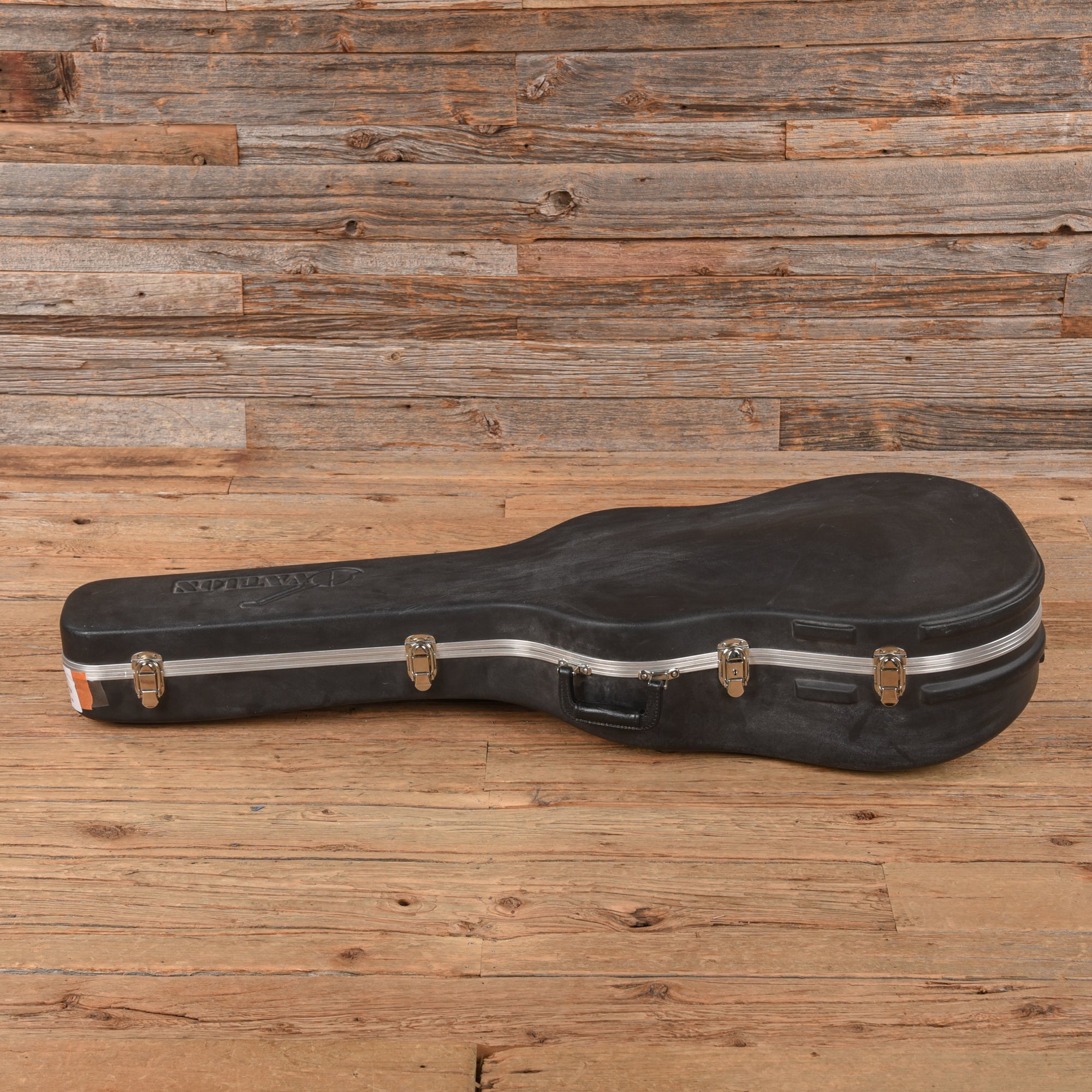 Ovation Celebrity CC045 Sunburst