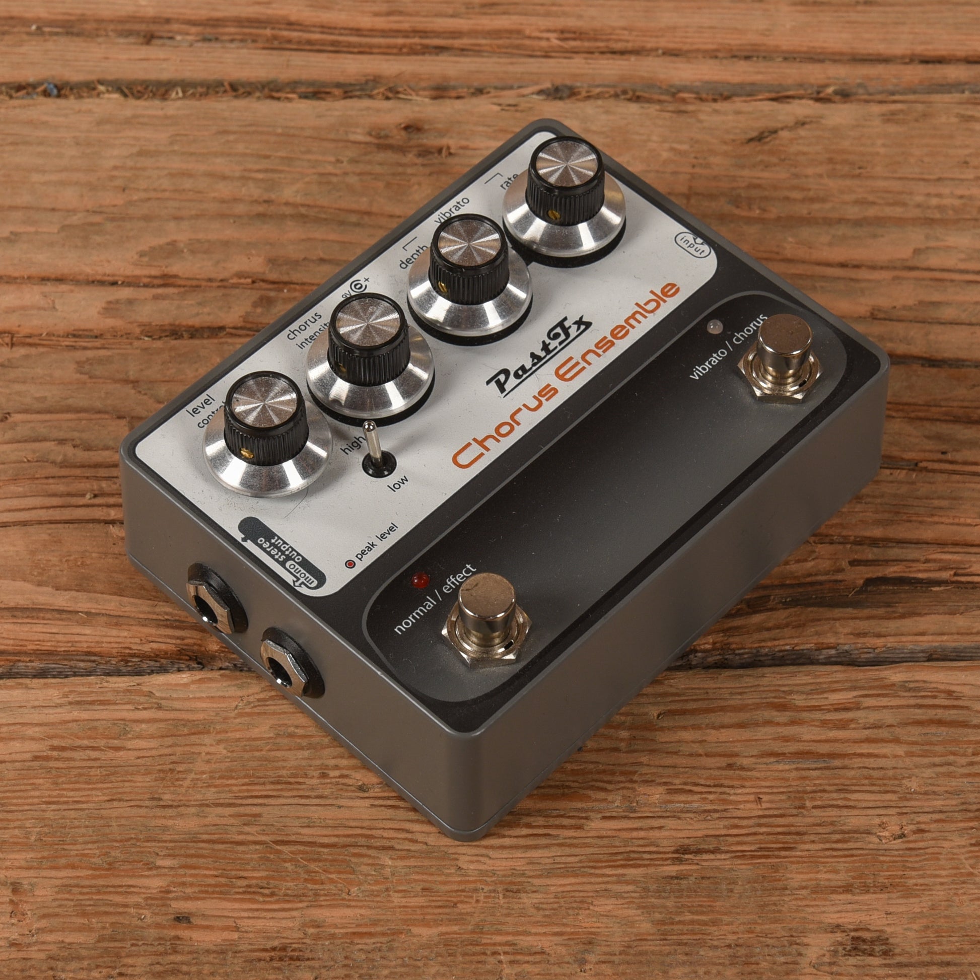 PastFX Chorus Ensemble Effects and Pedals / Chorus and Vibrato