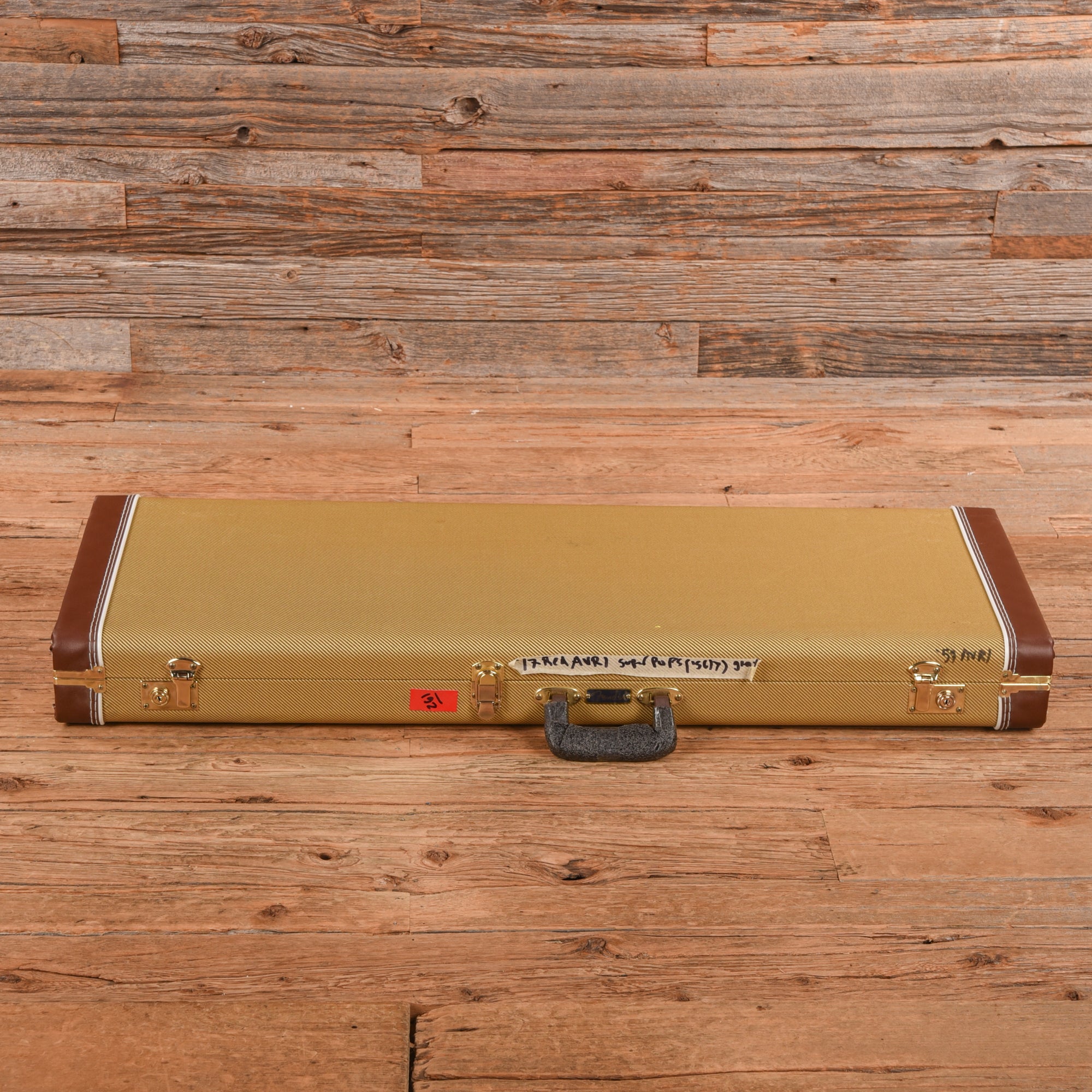 Fender American Vintage Hot Rod '57 Stratocaster Candy Apple Red 2011