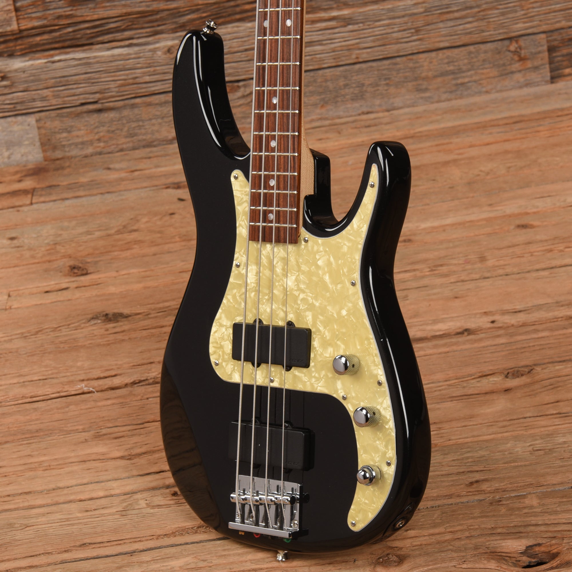 Peavey Axcelerator Bass Black Bass Guitars / 4-String