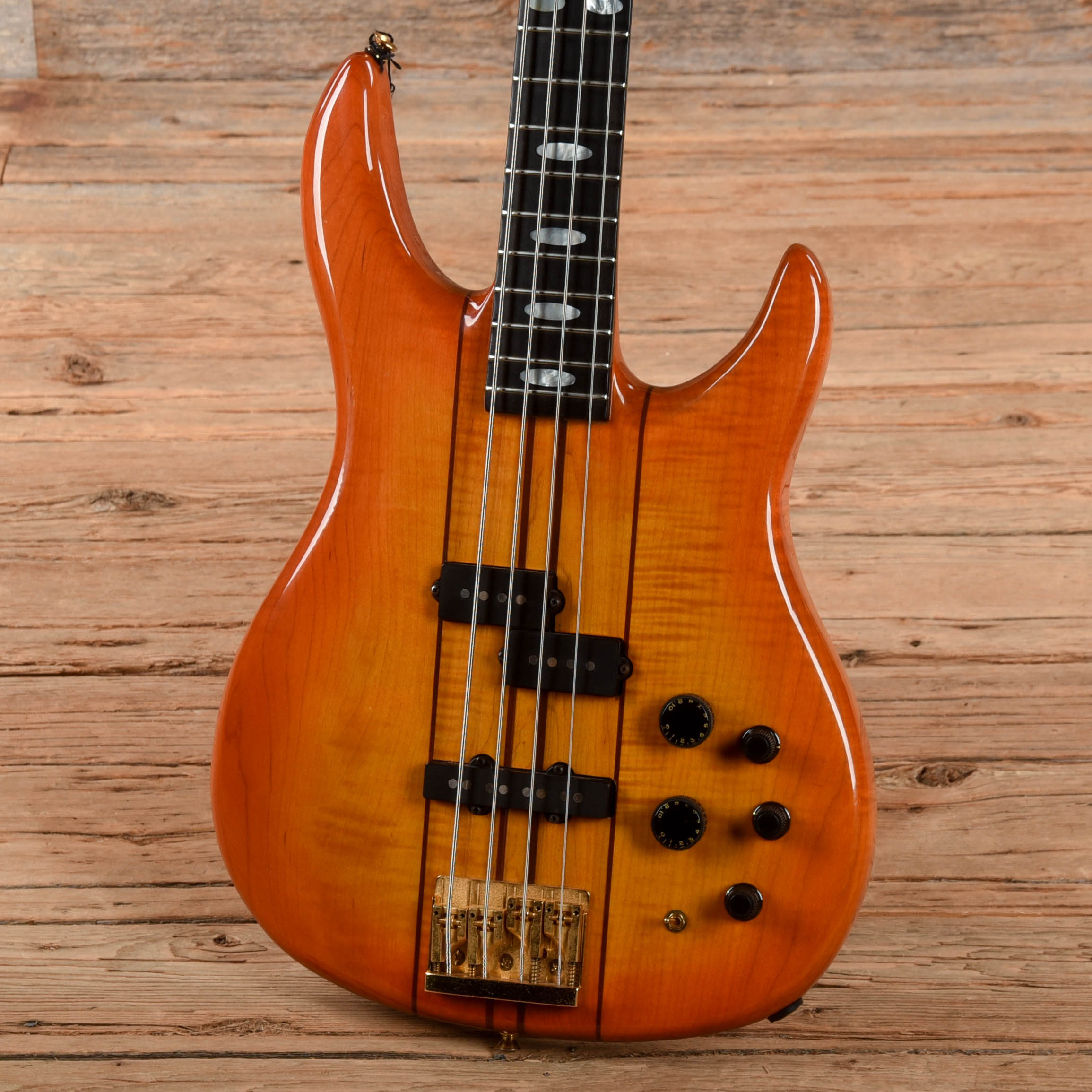 Peavey Dyna Bass Unity Series Sunburst Bass Guitars / 4-String
