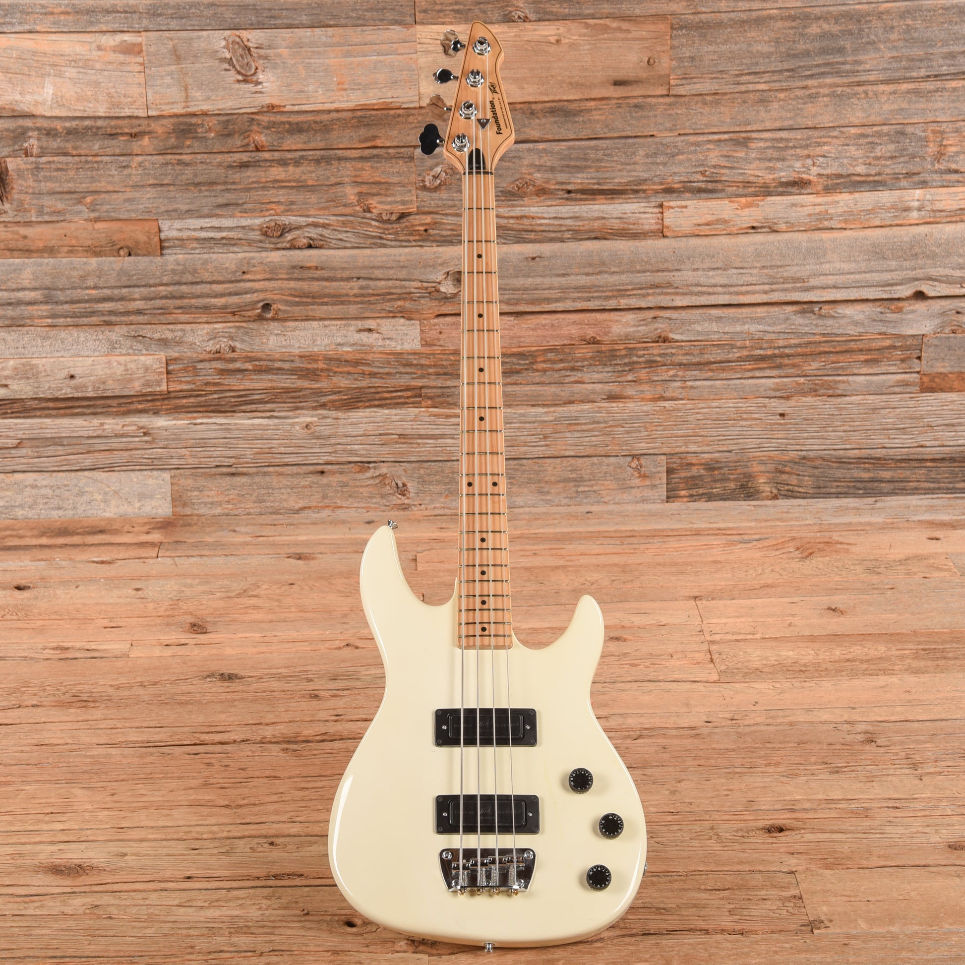 Peavey Foundation Bass White 1980s Bass Guitars / 4-String