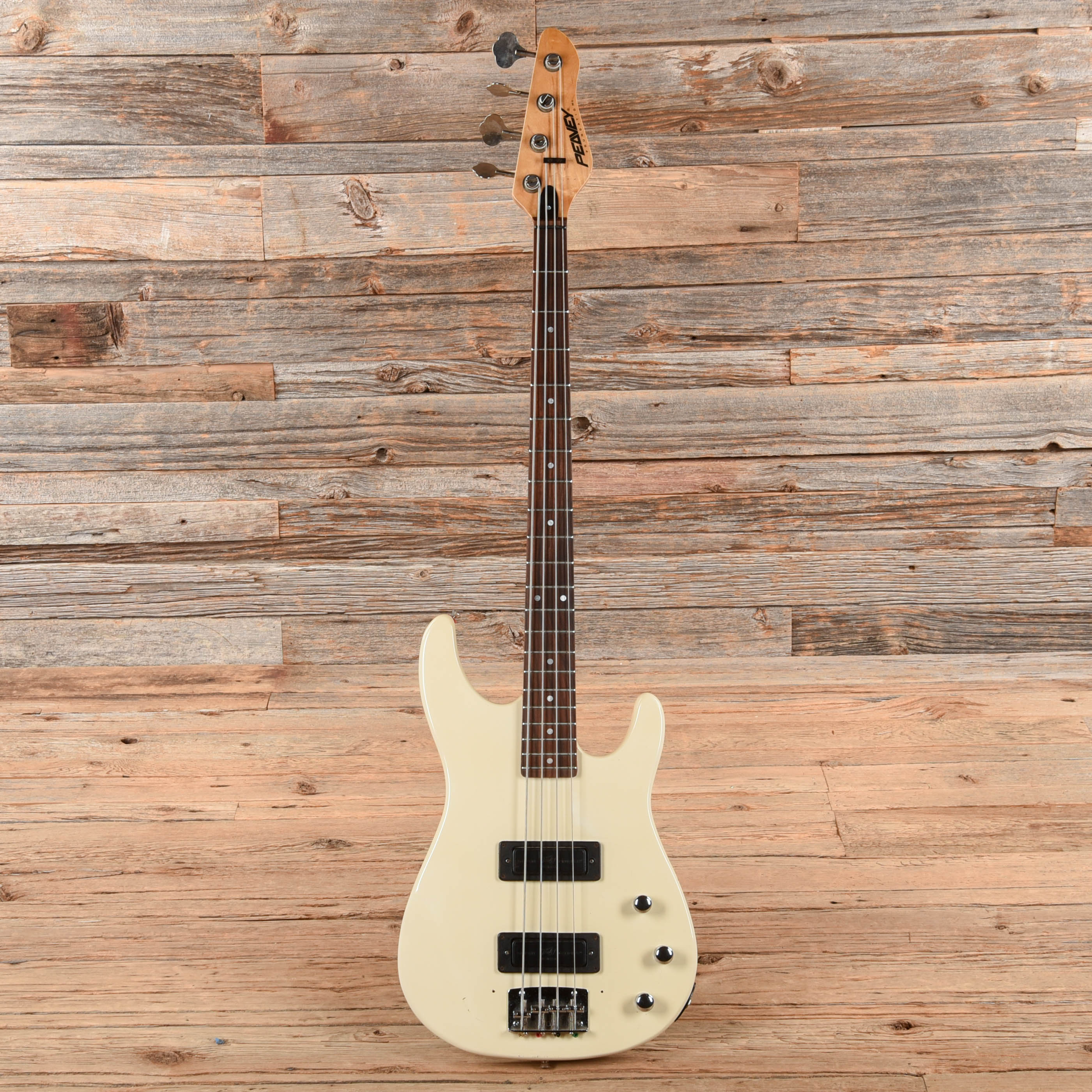 Peavey Foundation White 1992 Bass Guitars / 4-String