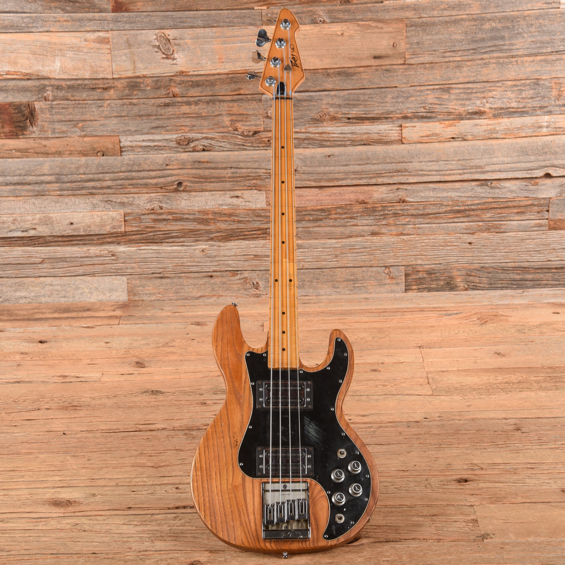 Peavey T-40 Natural Bass Guitars / 4-String