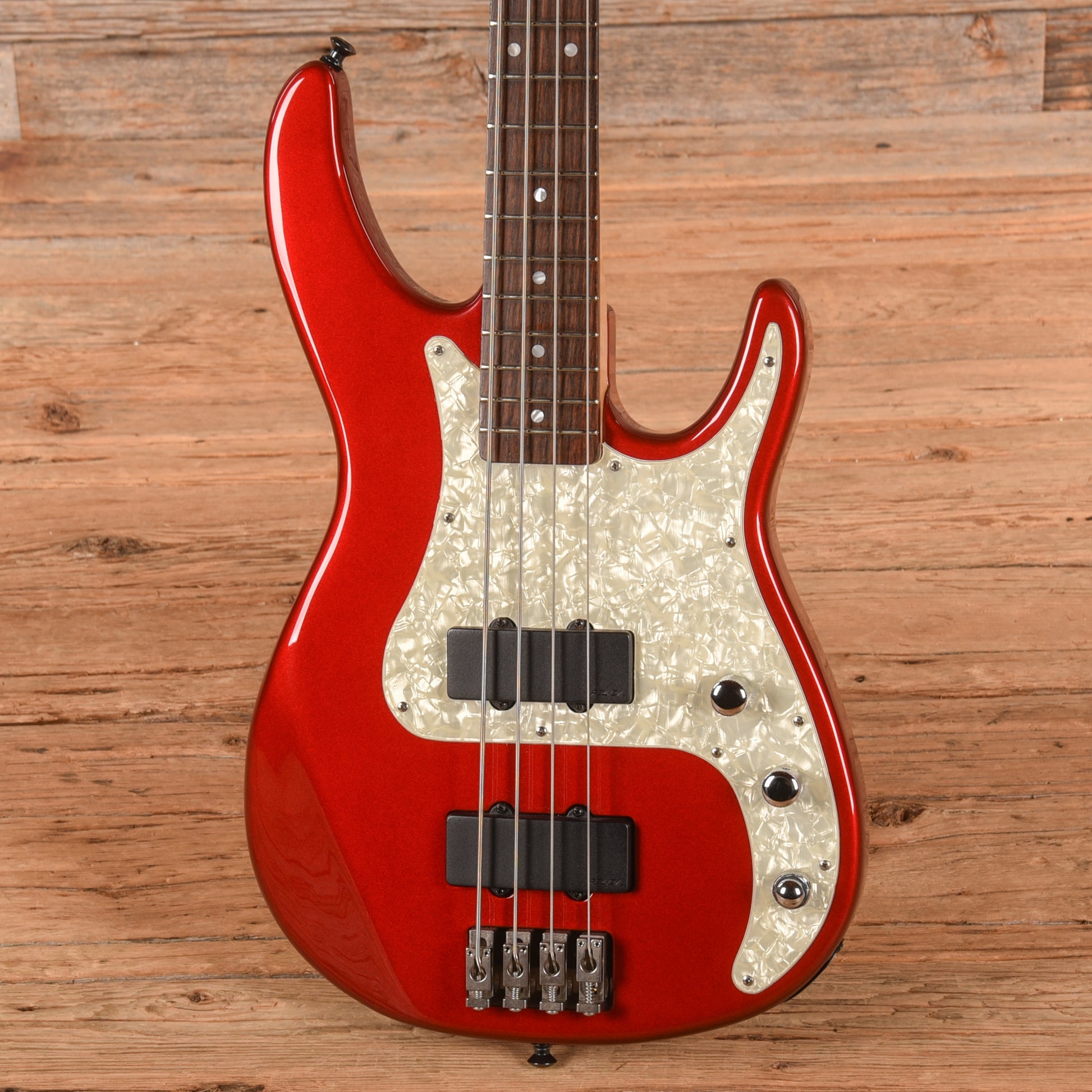 Peavey Axcelerator 2-T Red 1998 Bass Guitars