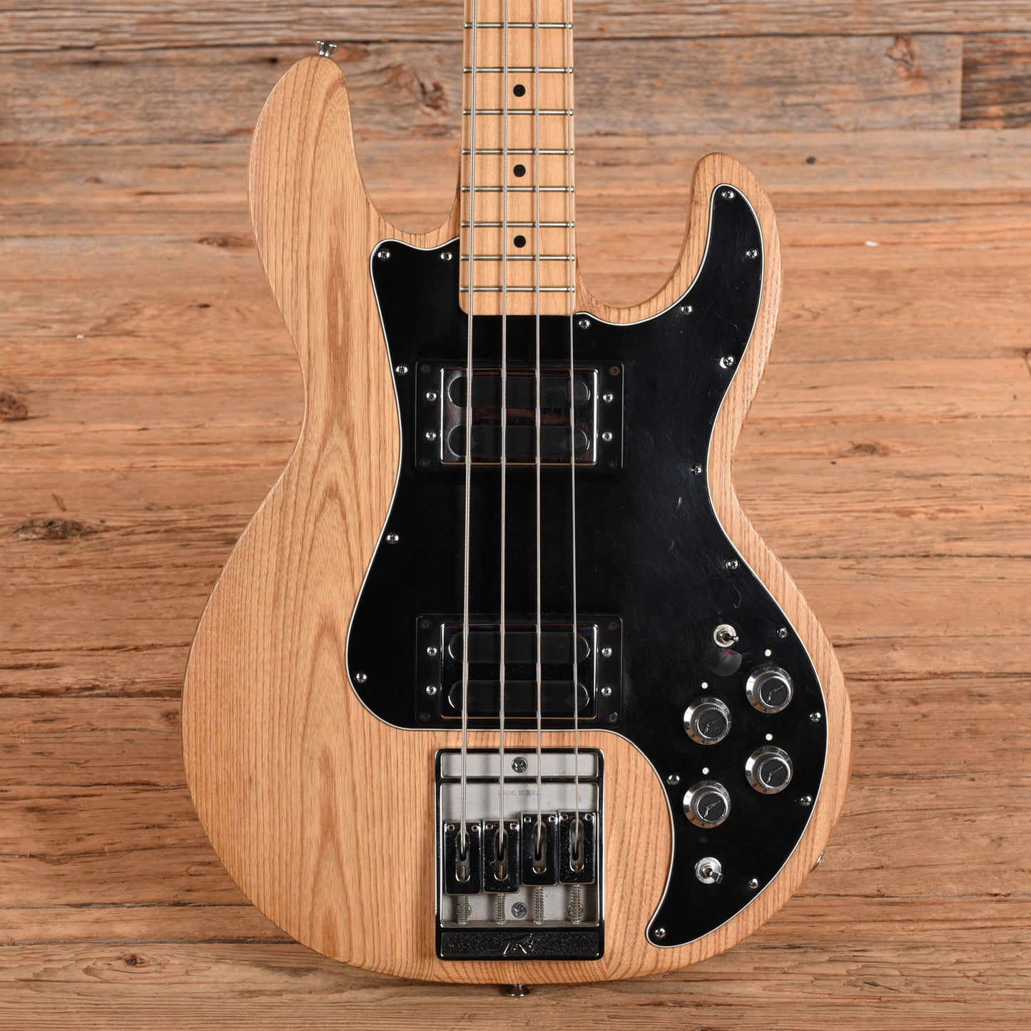 Peavey T40 Natural 1980s Bass Guitars