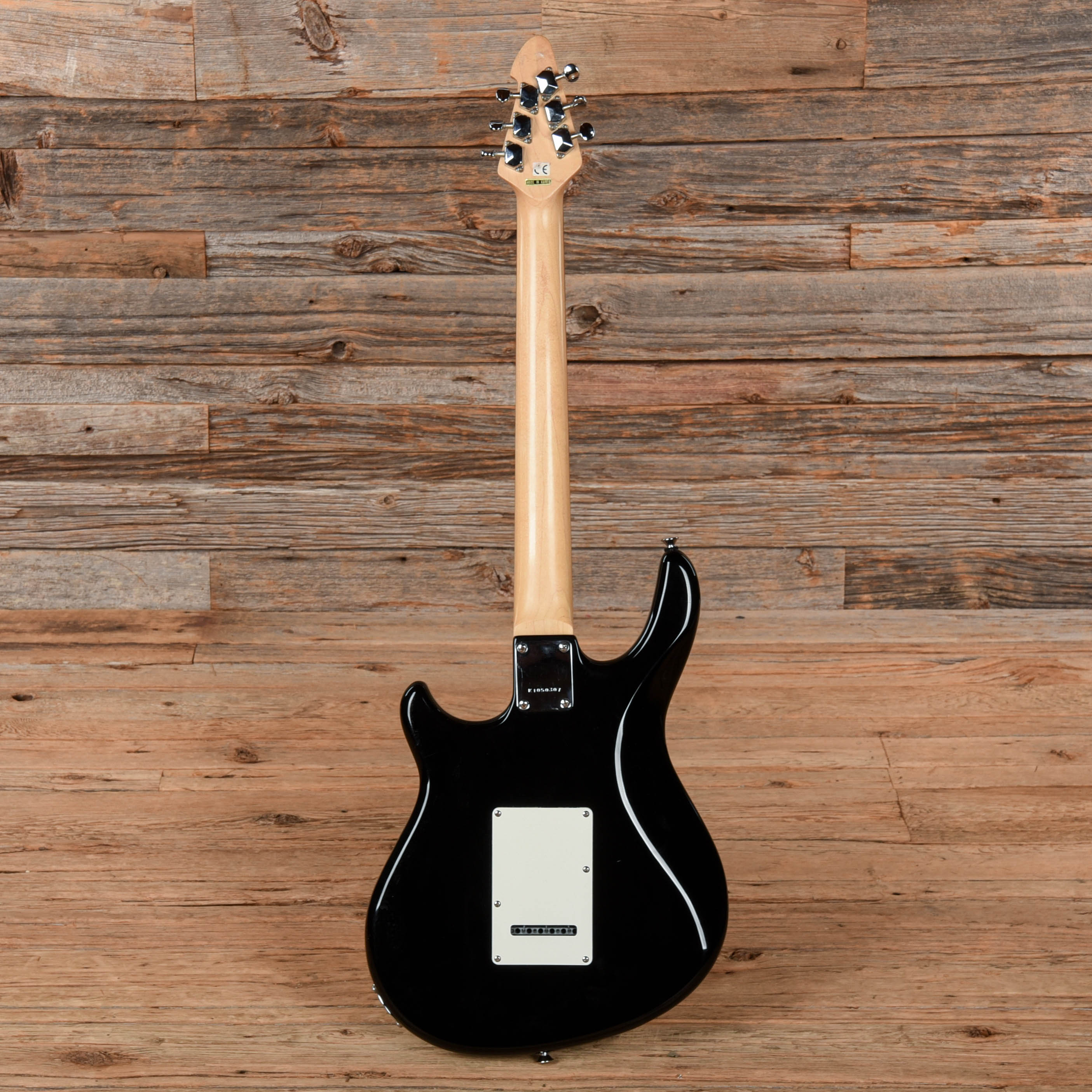 Peavey Raptor Plus Black – Chicago Music Exchange