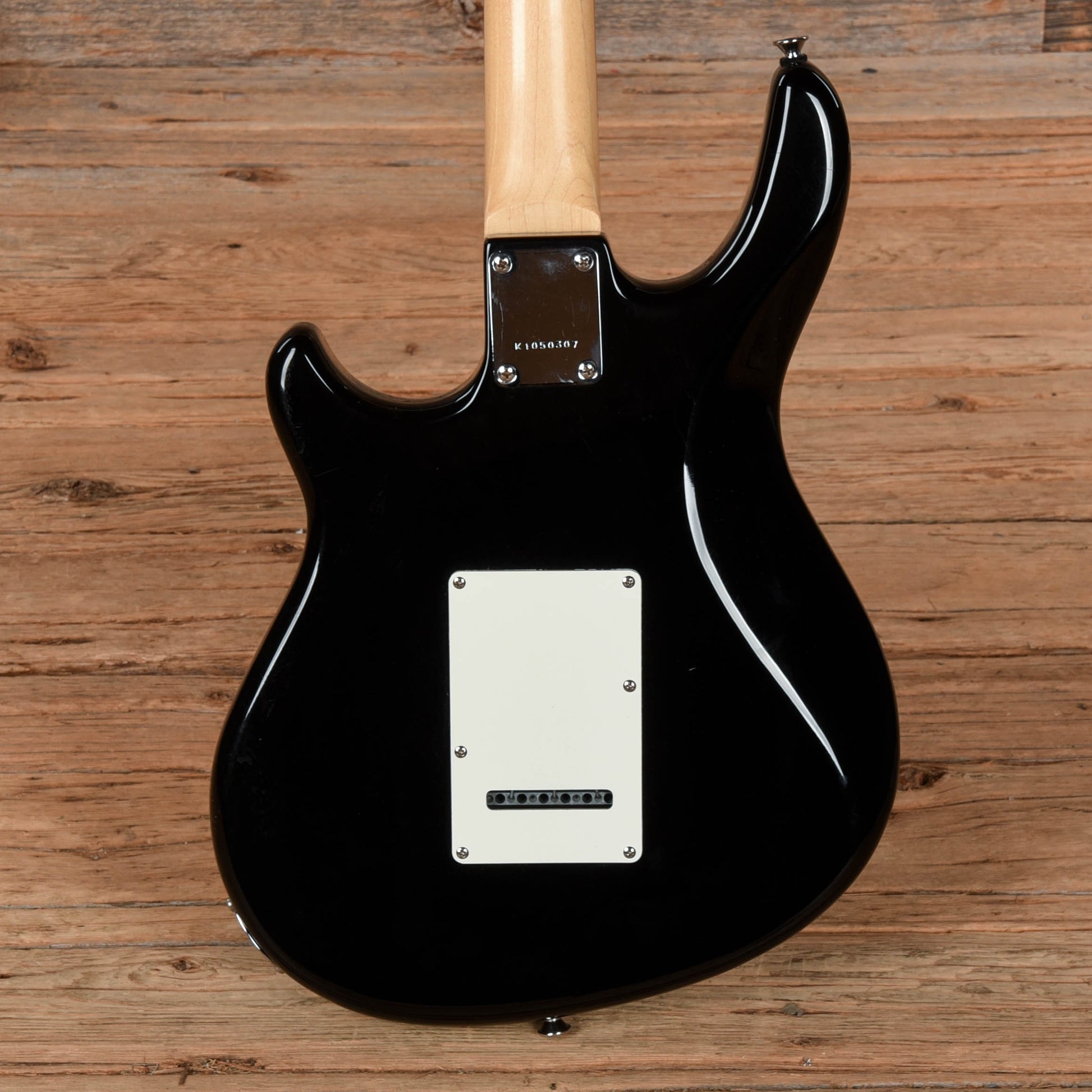 Peavey Raptor Plus Black Electric Guitars / Solid Body