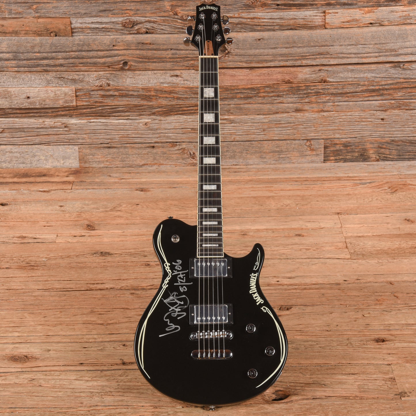 Peavey Electric with Signatures Black - Zac Brown