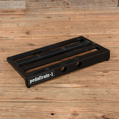 Pedaltrain 1 w/HSC Effects and Pedals / Pedalboards and Power Supplies