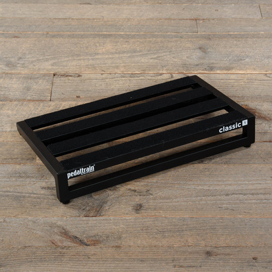 Pedaltrain Classic 1 Pedalboard w/Soft Case Effects and Pedals / Pedalboards and Power Supplies