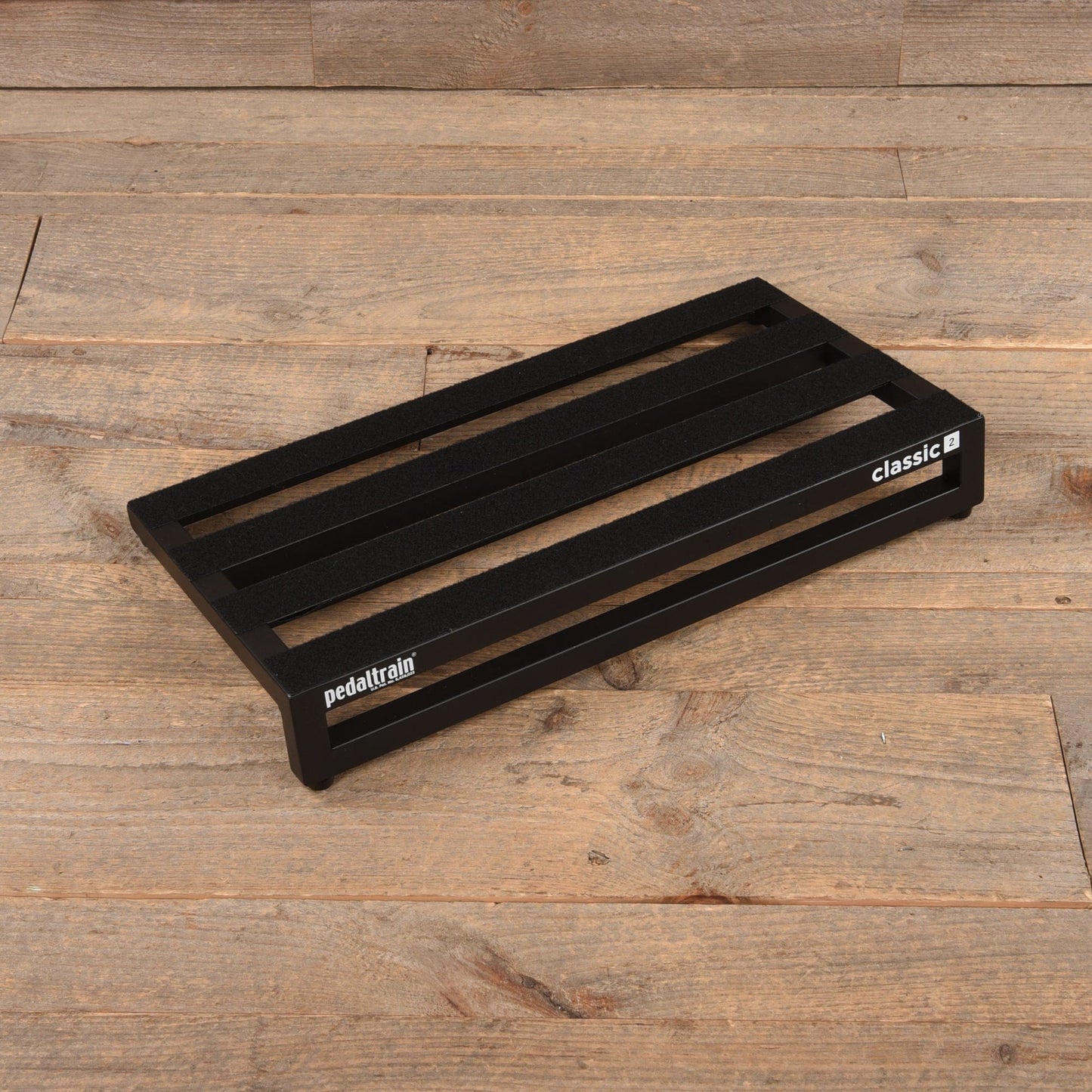 Pedaltrain Classic 2 Pedalboard 4 Rails 24x12.5 w/Soft Case Effects and Pedals / Pedalboards and Power Supplies