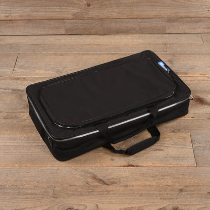 Pedaltrain Classic 2 Pedalboard 4 Rails 24x12.5 w/Soft Case Effects and Pedals / Pedalboards and Power Supplies
