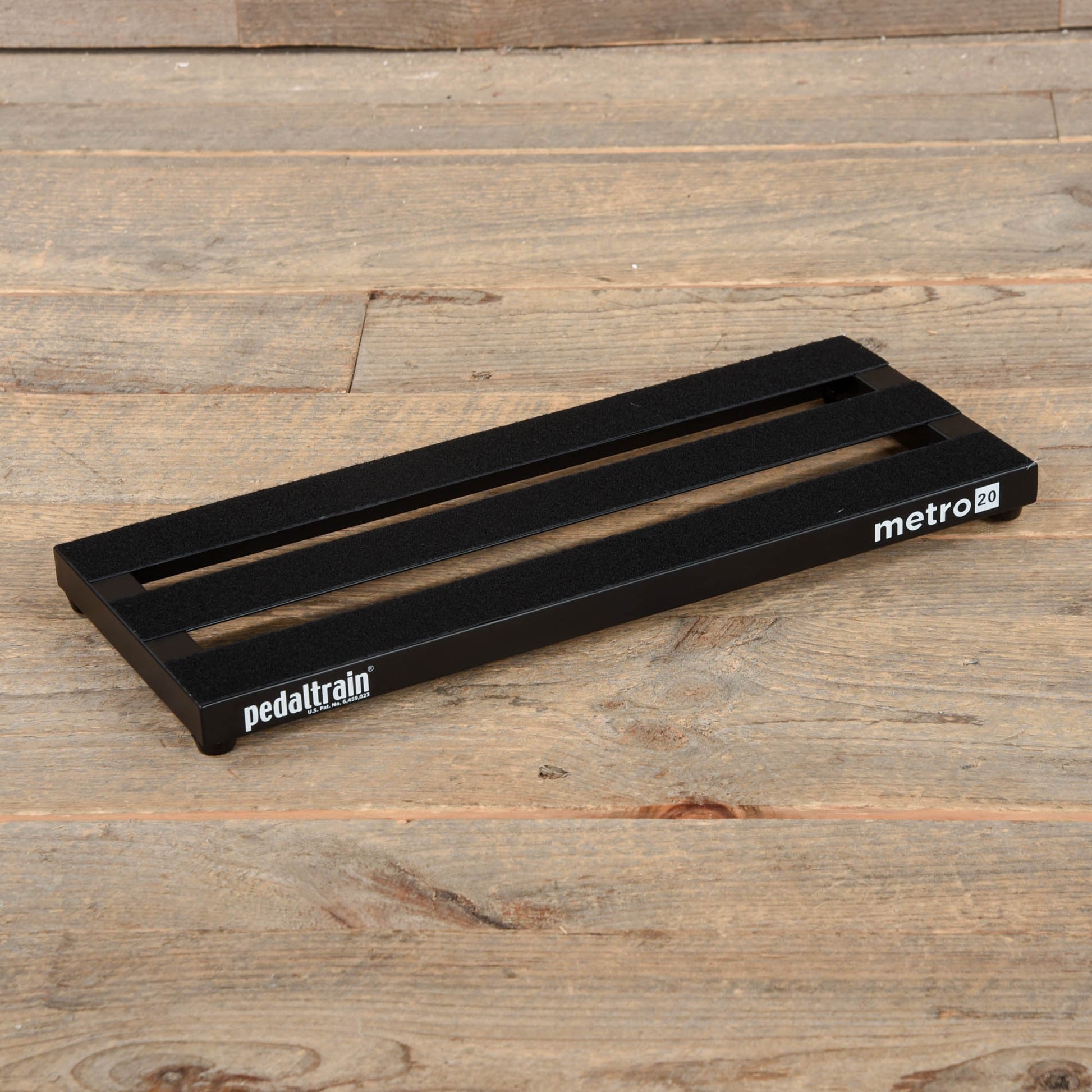 Pedaltrain Metro 20 Pedalboard 3 Rails 20x8 w/Soft Case Effects and Pedals / Pedalboards and Power Supplies