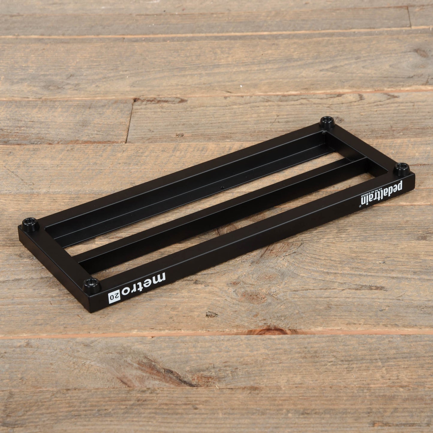 Pedaltrain Metro 20 Pedalboard 3 Rails 20x8 w/Soft Case Effects and Pedals / Pedalboards and Power Supplies