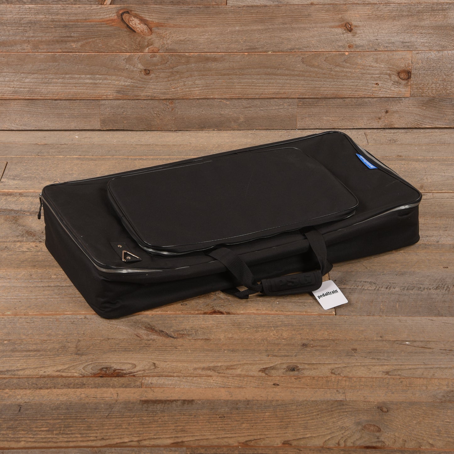 Pedaltrain NOVO 32 Pedalboard 5 Rails 32x14.5 w/Soft Case Effects and Pedals / Pedalboards and Power Supplies