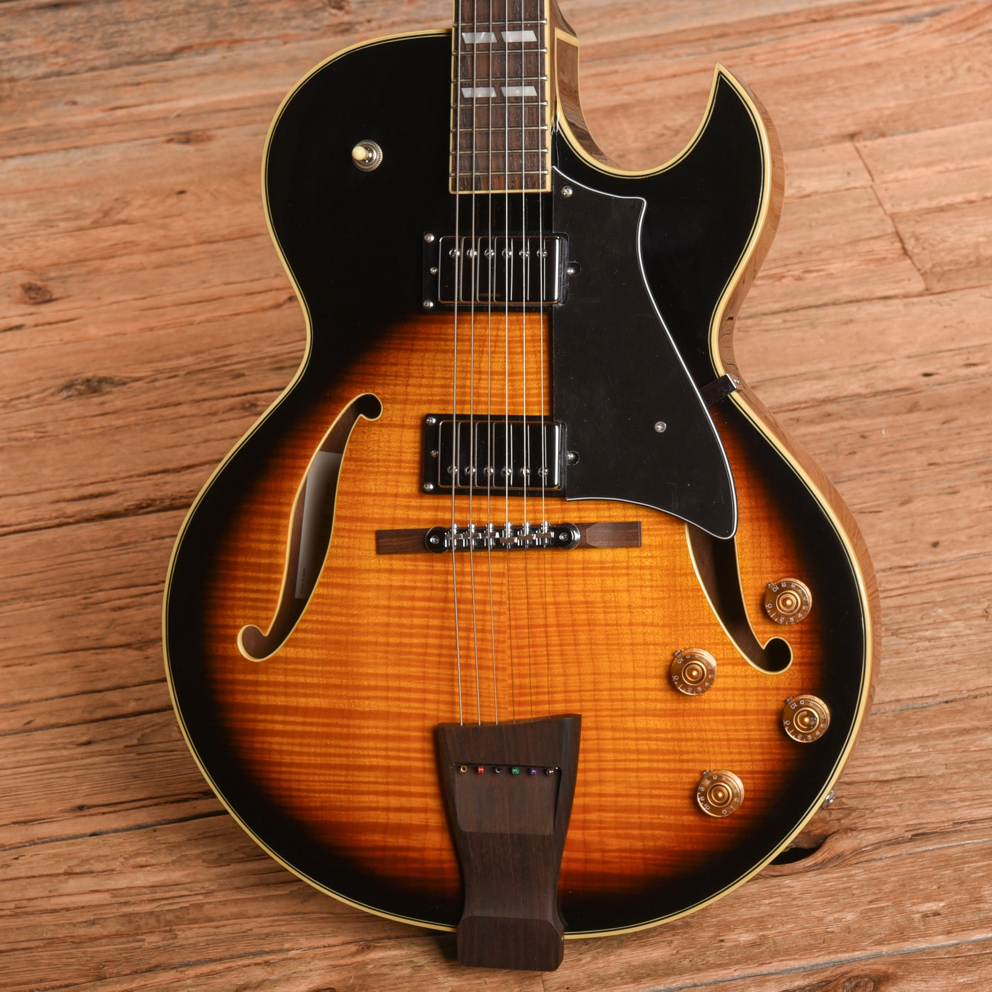 Peerless Gigmaster Sunburst Electric Guitars / Hollow Body