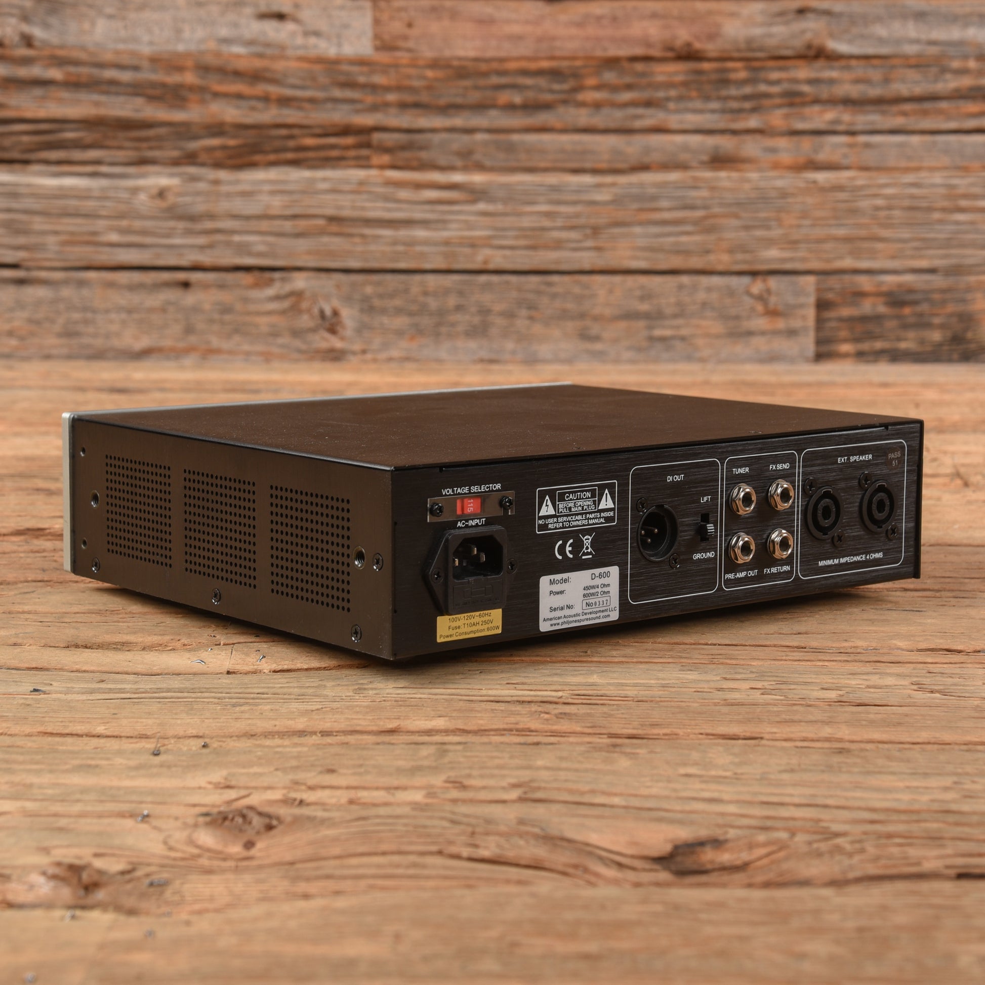 Phil Jones D-600 Amps / Bass Amps / Bass Cabinets