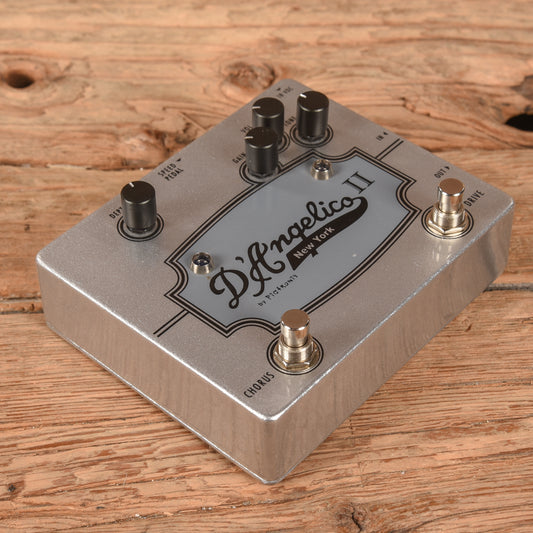 Pigtronix D'Angelico II Effects and Pedals / Chorus and Vibrato