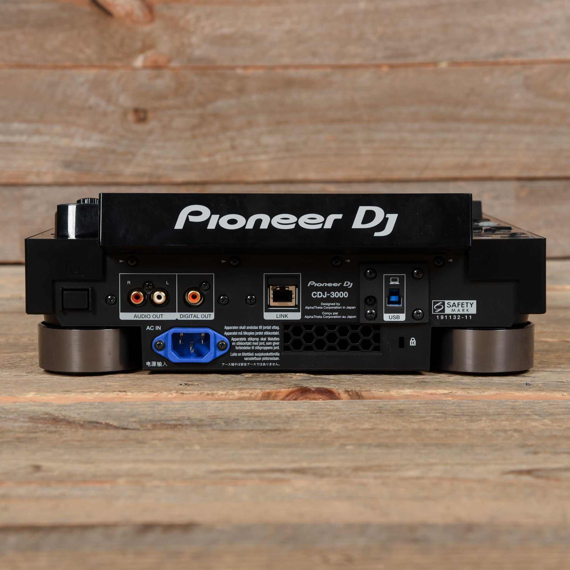 Pioneer CDJ-3000 DJ Media Player DJ and Lighting Gear / DJ Controllers