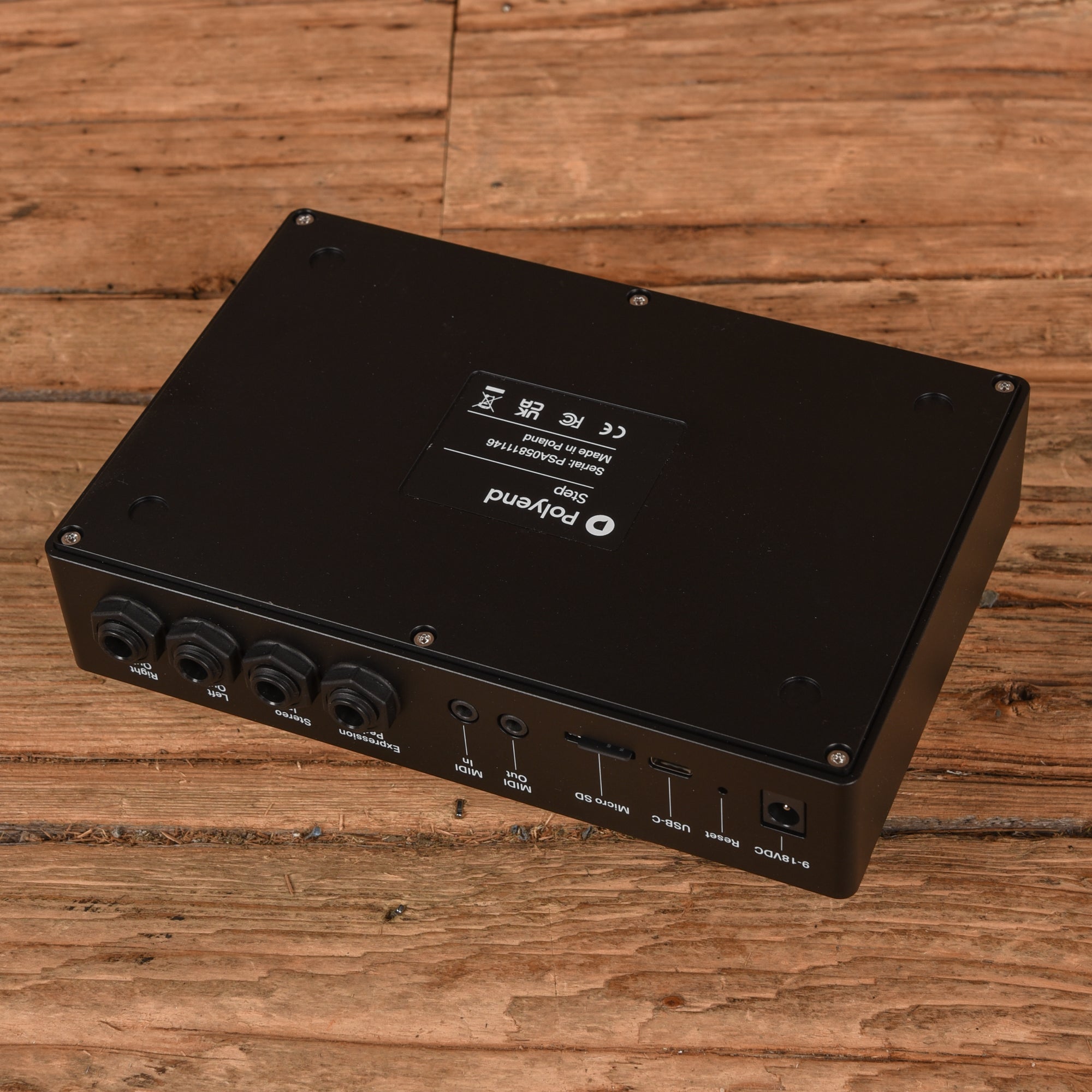 Polyend Step Modern Drum Machine Pedal Keyboards and Synths / Drum Machines