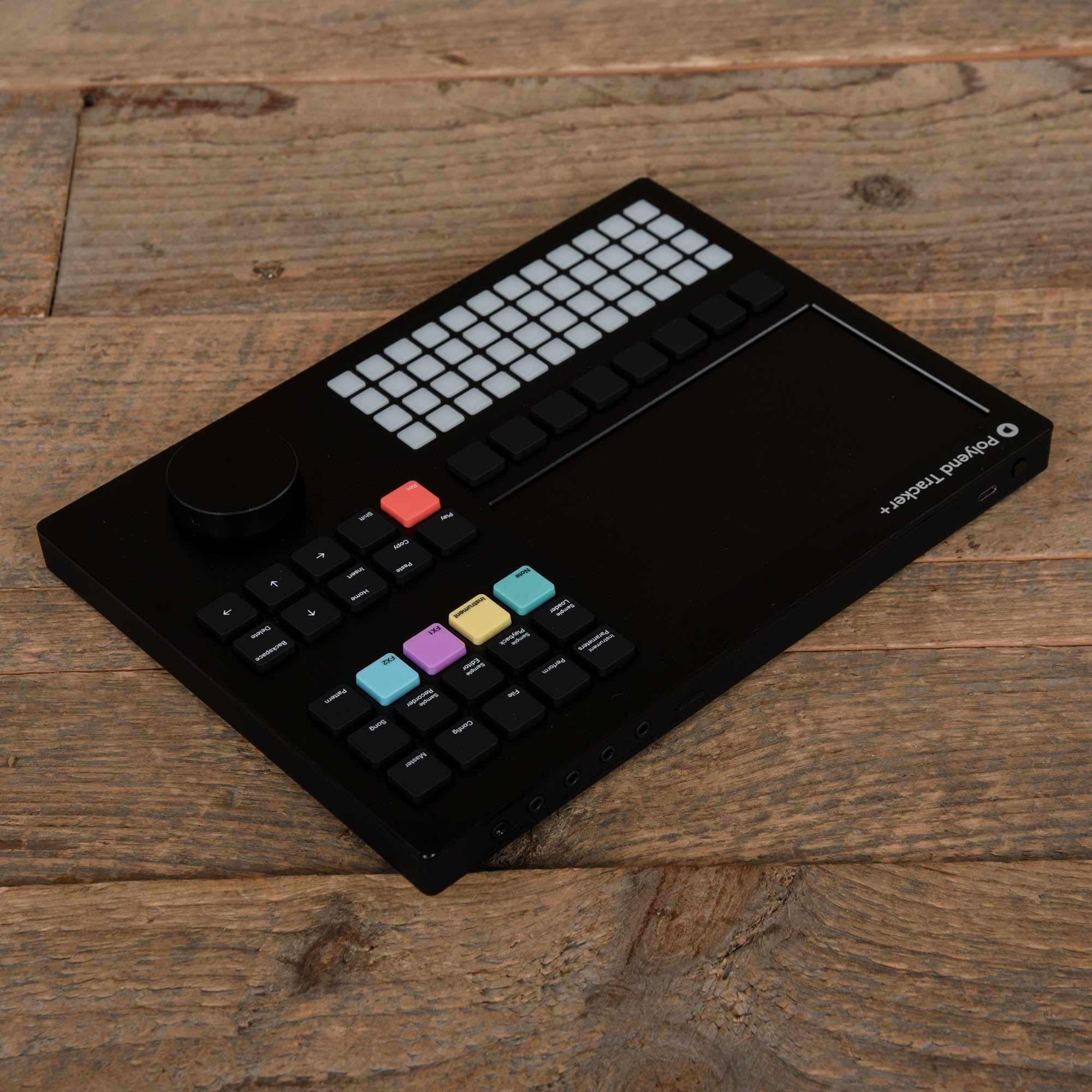 Polyend Tracker+ 16 Track Drum Machine, Synthesizer and Stereo Sampler Keyboards and Synths / Drum Machines