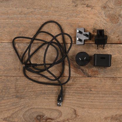 Polyend Play Standalone Sample and MIDI Based Groovebox Keyboards and Synths / Samplers