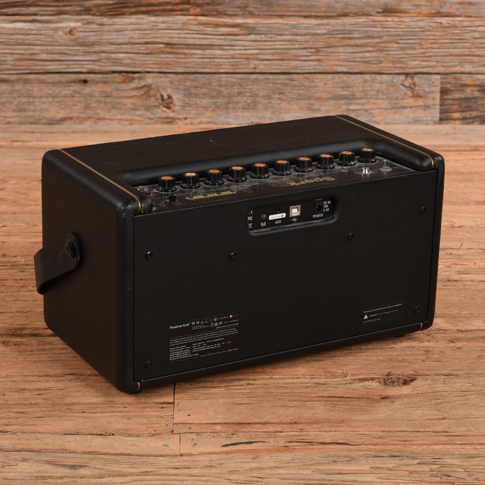 Positive Grid Spark 40 40-Watt 2x4" Modeling Guitar Combo Amplifiers