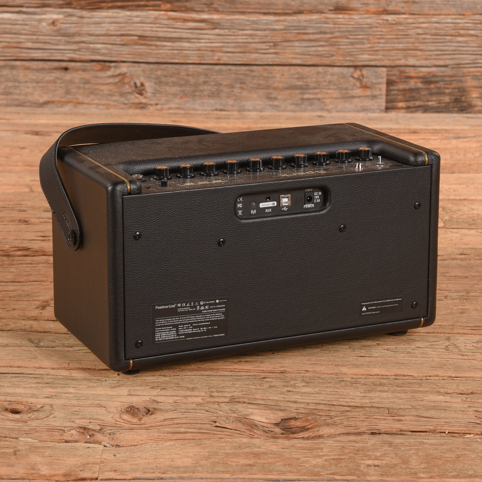 Positive Grid Spark 40 40-Watt 2x4" Modeling Guitar Combo Amps / Guitar Amps / Guitar Cabinets